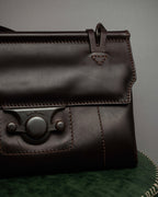 "Salvatore Ferragamo" Swivel crisp closure design leather one-handle bag