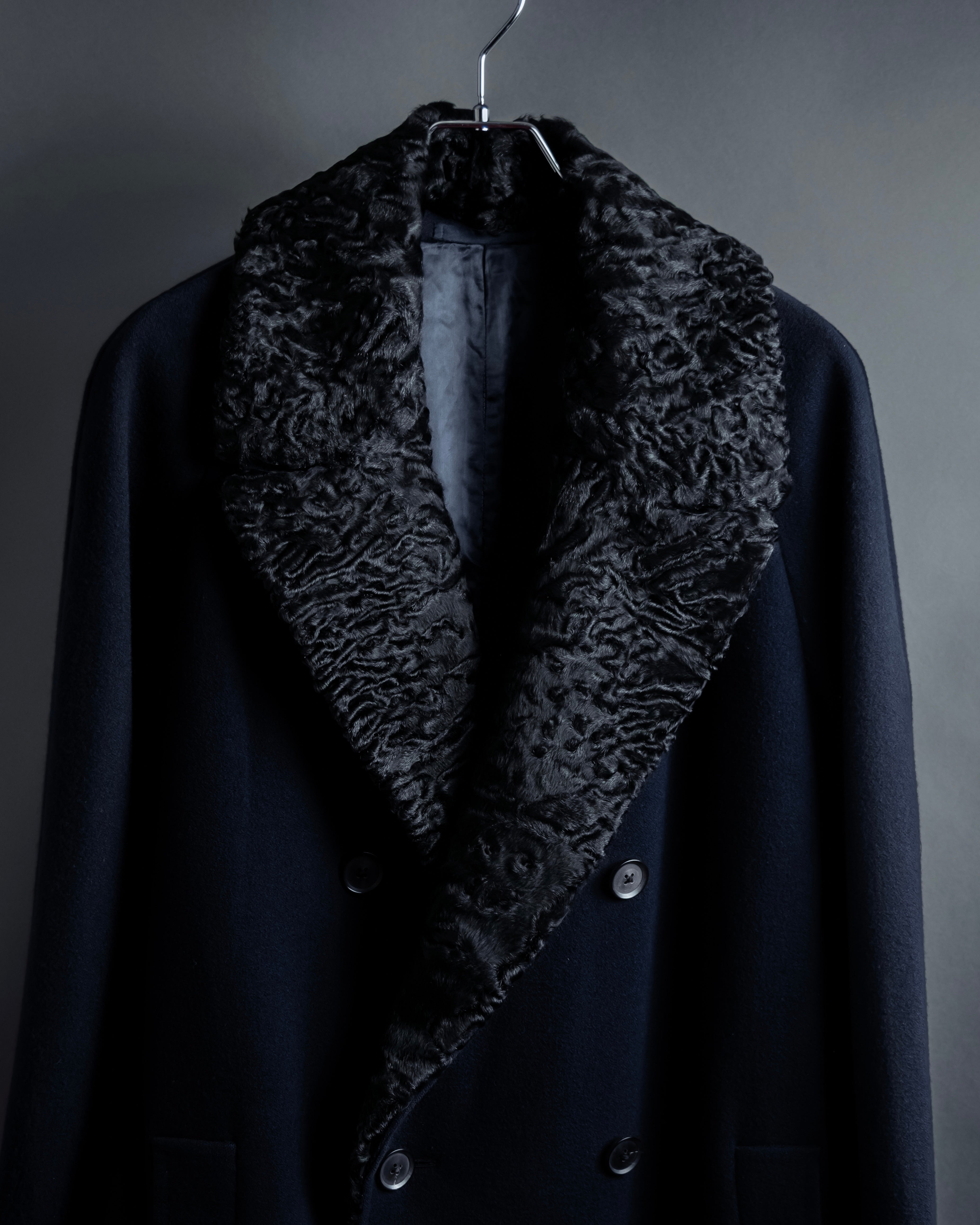 -SPECIAL- "CARUSO"
 Fur collar design belted melton coat