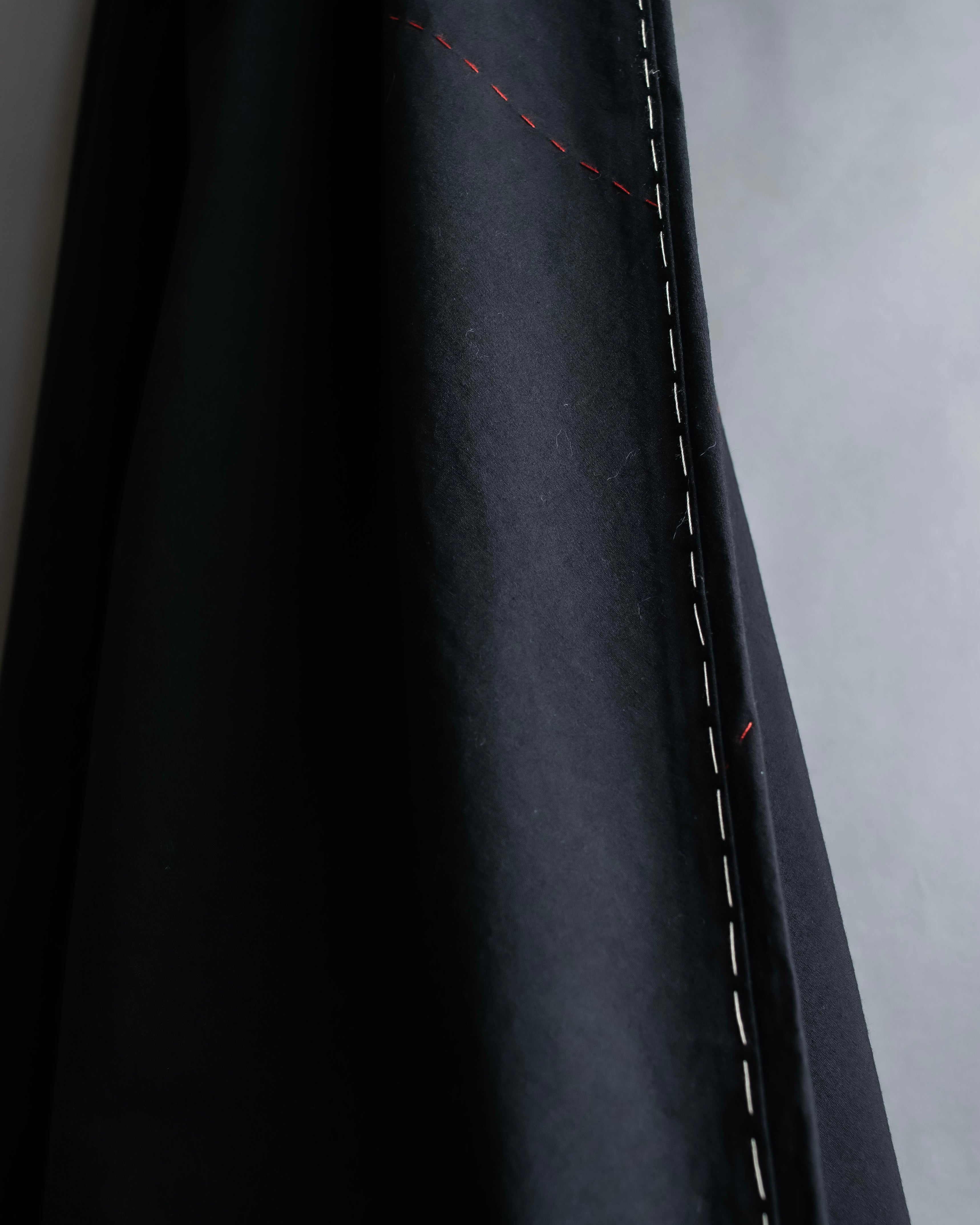 "YOHJI YAMAMOTO" Stitched hemline design flared skirt