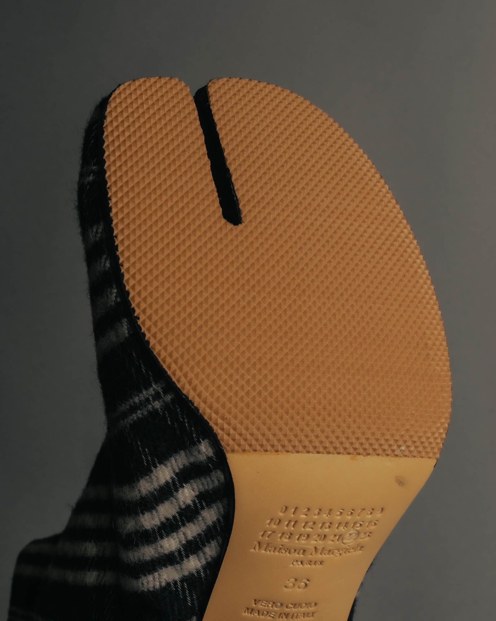 -SPECIAL- "Maison Margiela"2015's Tabi striped fabric ankle boots