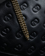 “VALENTINO” 80’s-90’s Embossed V logo chain clutch bag