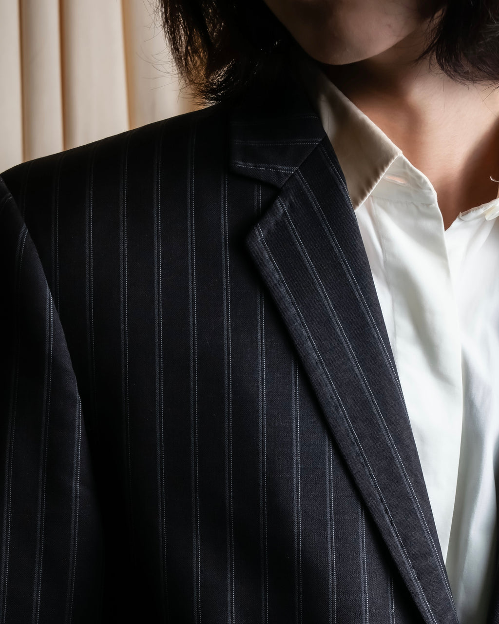 "Dolce & Gabbana" Pinstripe vertical lines emphasized tailored jacket