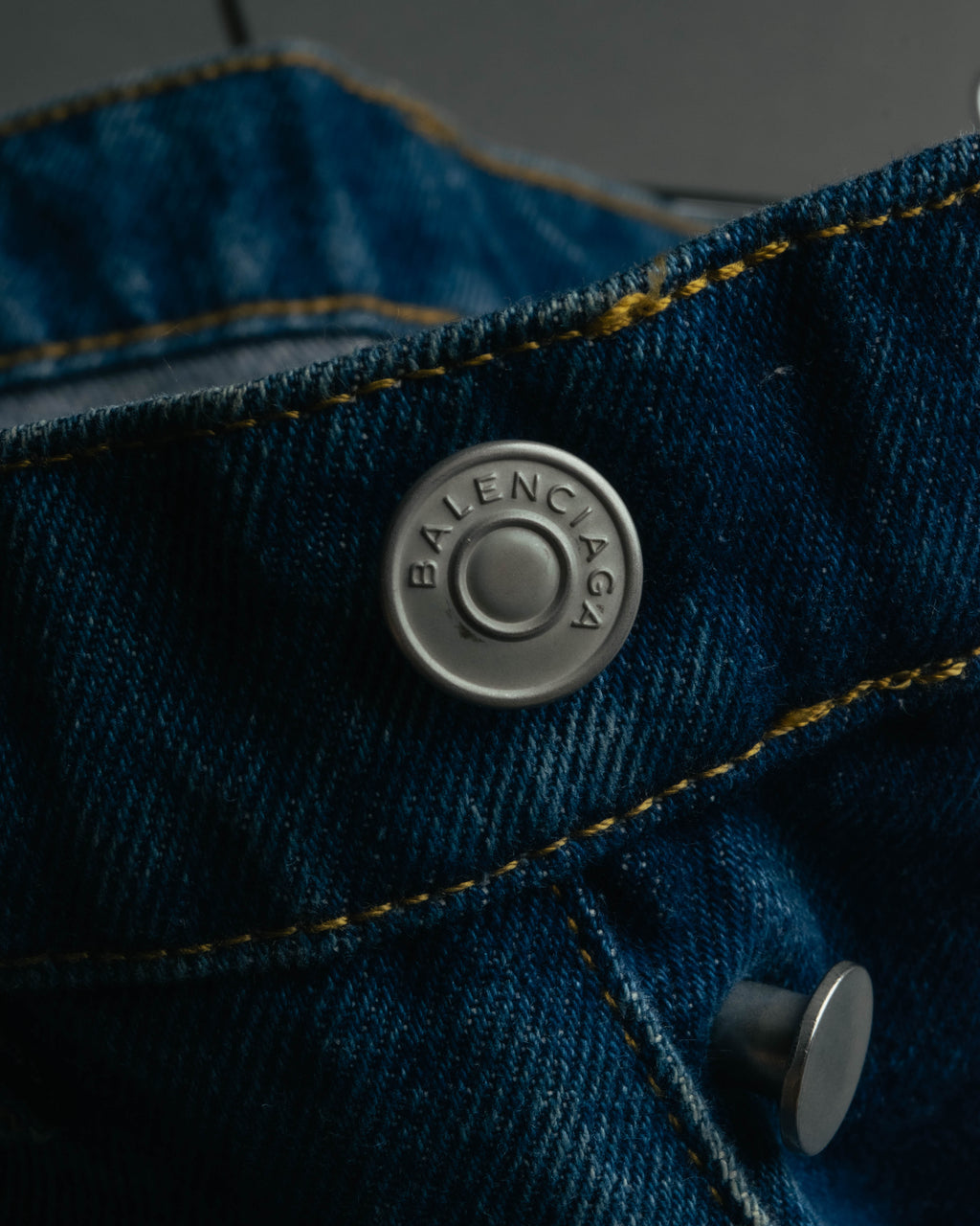 “Balenciaga” 2016-18’s tapered denim pants with neon back patch
