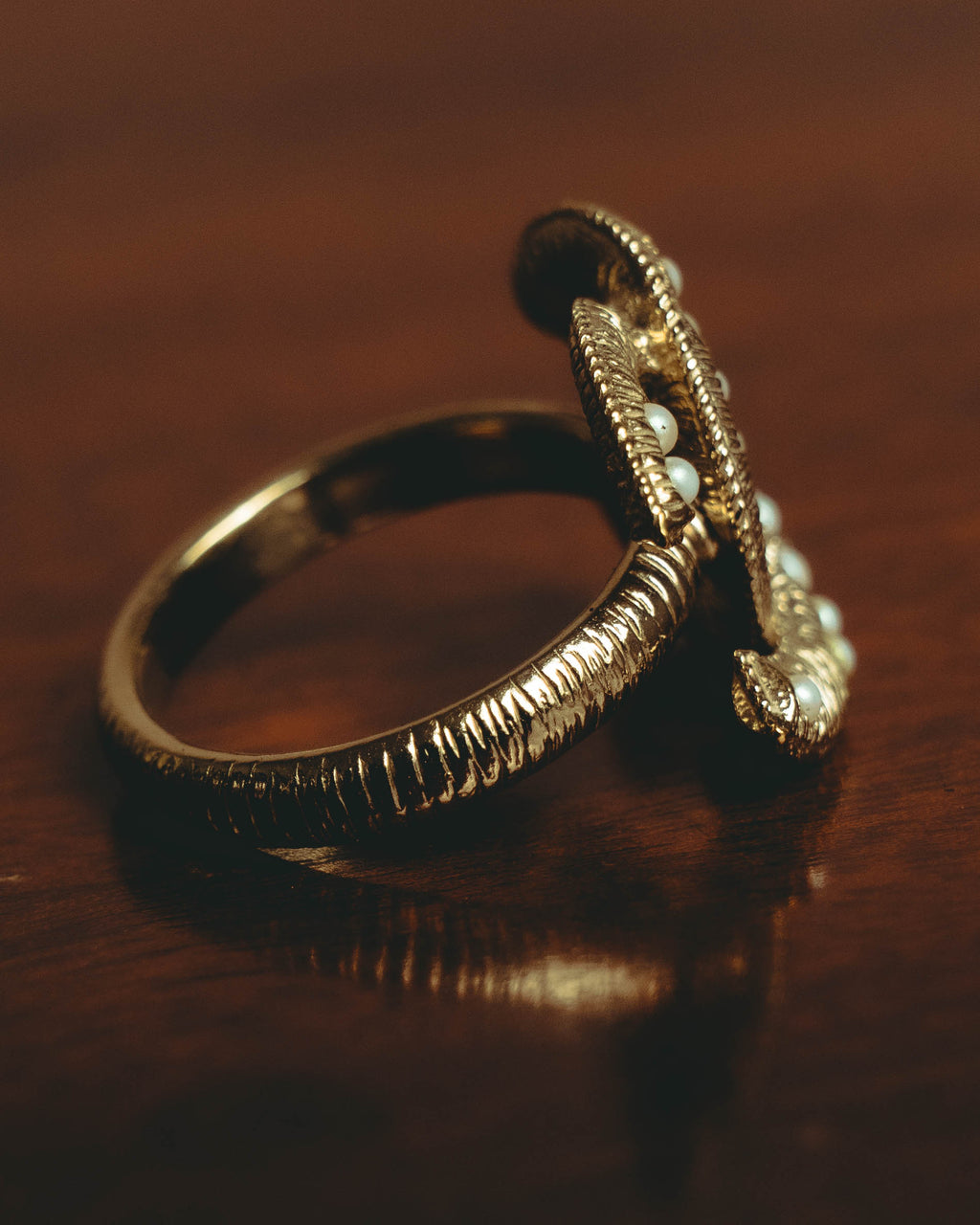 –SPECIAL– "CHANEL" Sculptural pearl double c costume ring