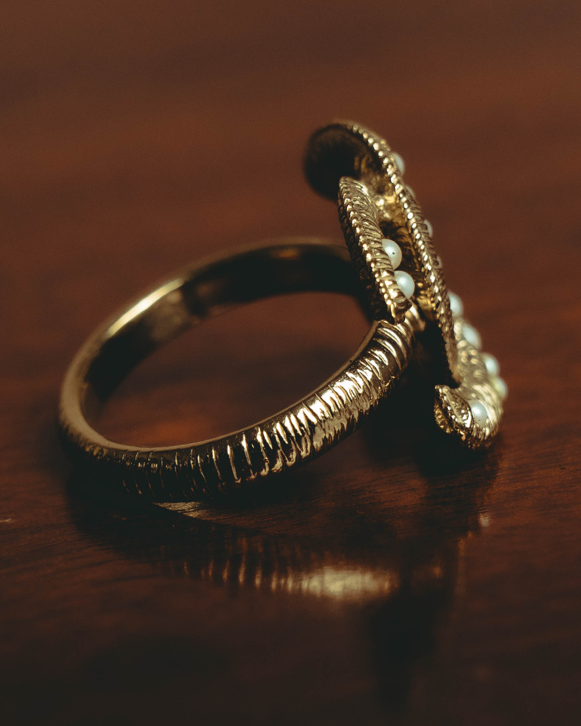 –SPECIAL– "CHANEL" Sculptural pearl double c costume ring