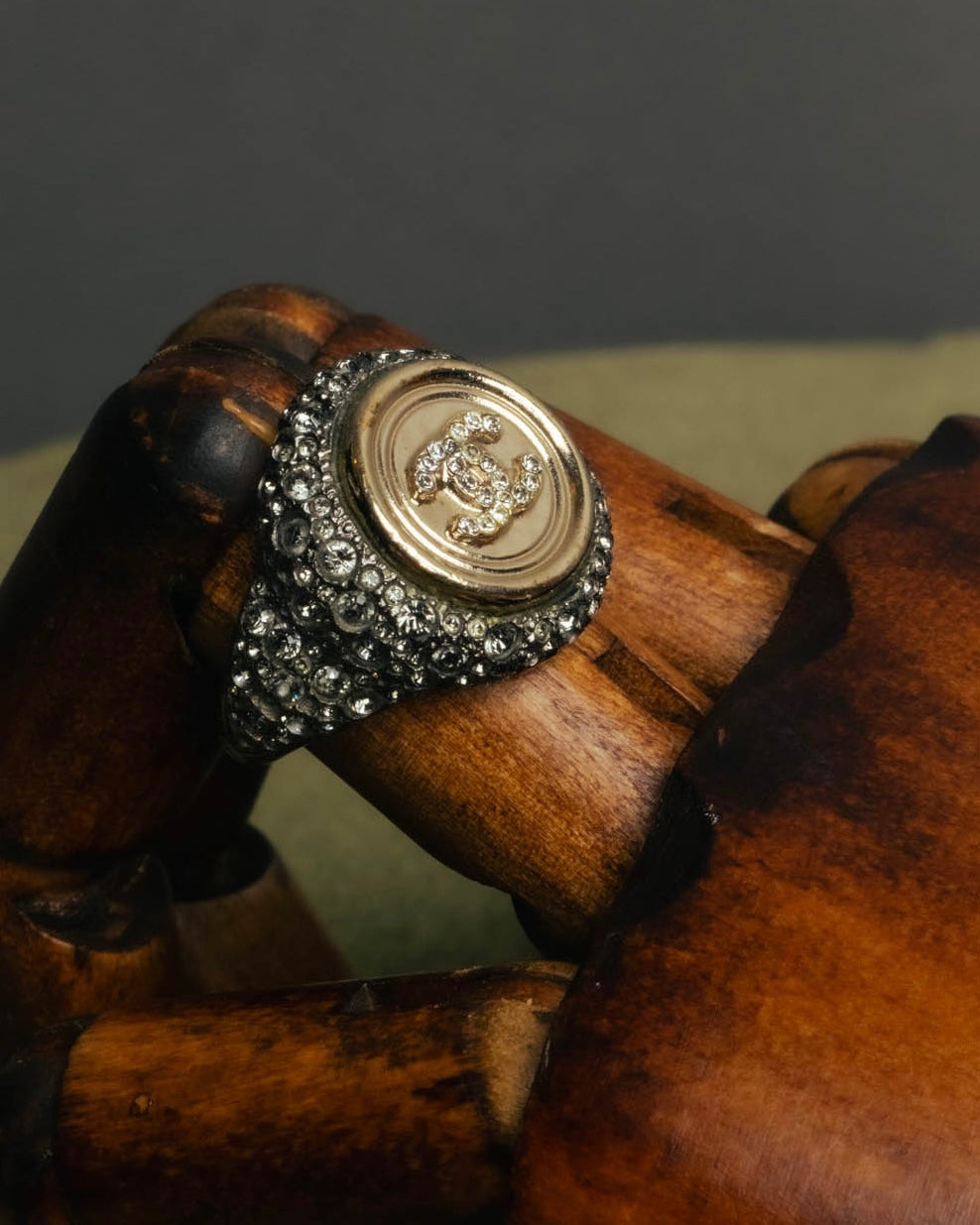 –SPECIAL– "CHANEL" 2021SS  Sparkling rhinestone cc ring