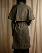 "BURBERRYS" Cape-attached design stand collar coat