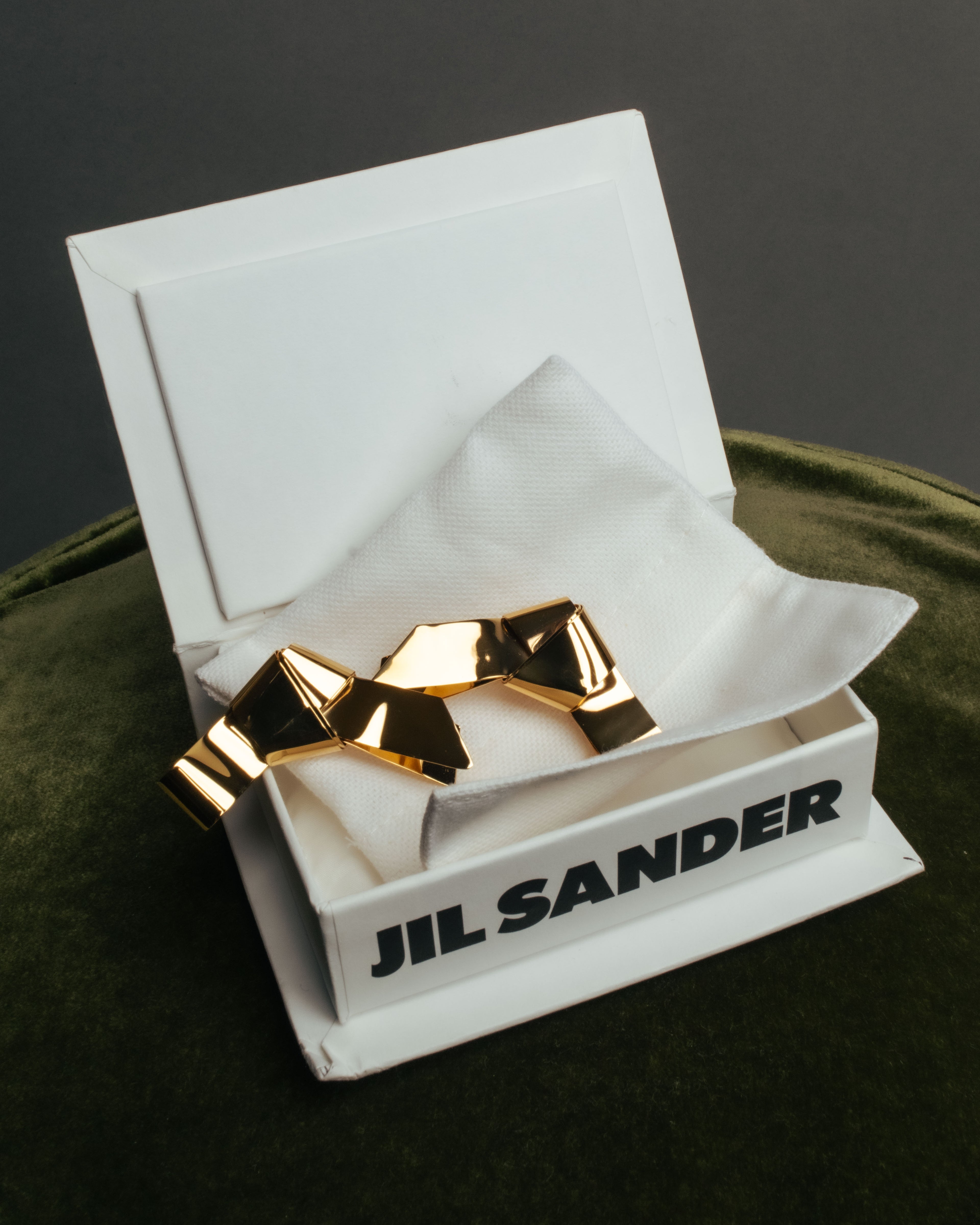 “JIL SANDER” 2021 sculptural ribbon metal clip earrings