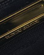 -SPECIAL- "VALENTINO GARAVANI" 90’s-00’s V corner hardware leather top handle bag