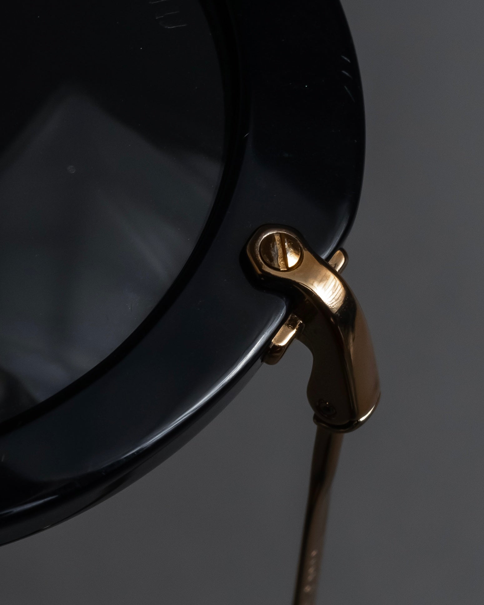 "MIU MIU" Round frame statement sunglasses