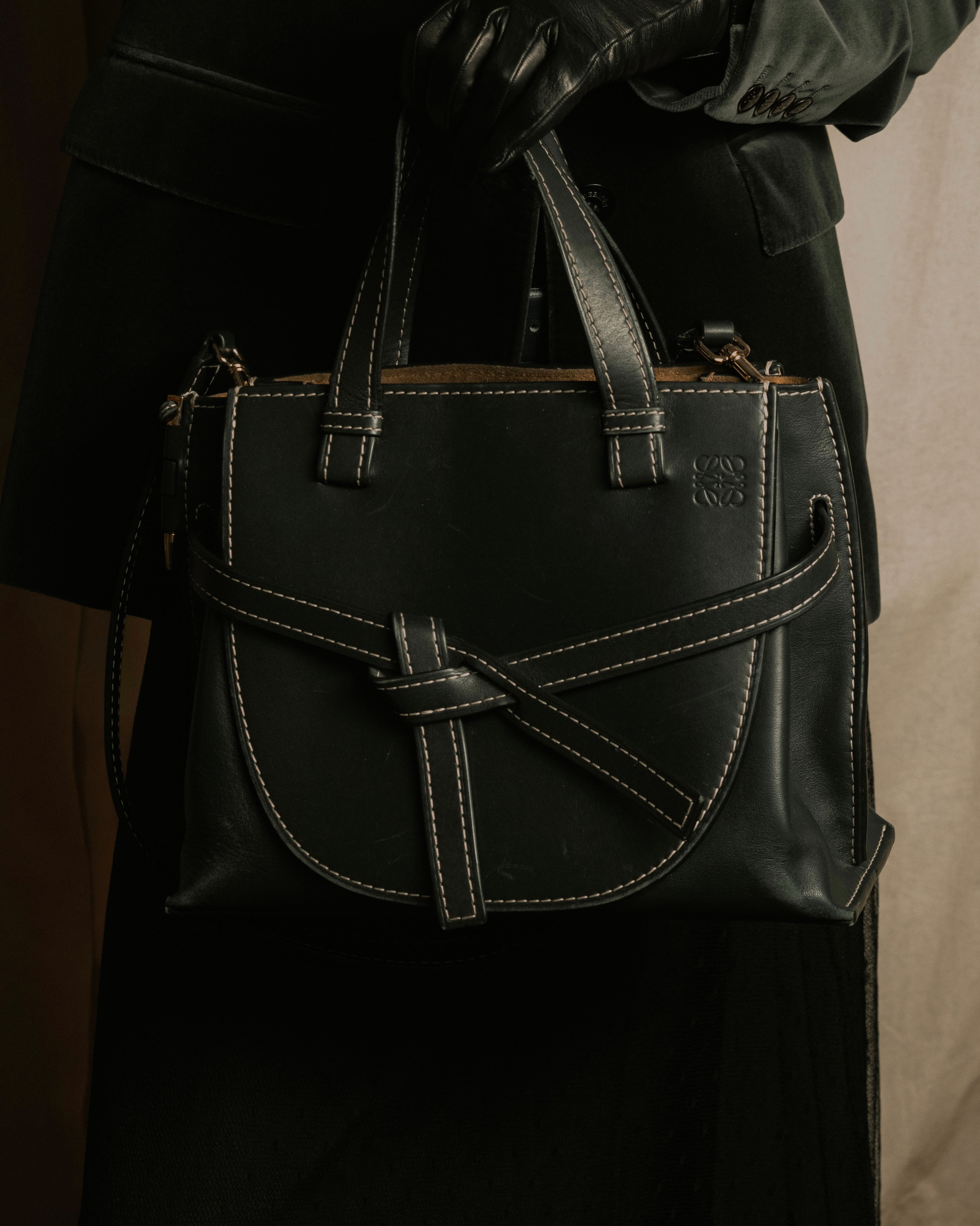 "LOEWE" Gate top handle 2way leather bag