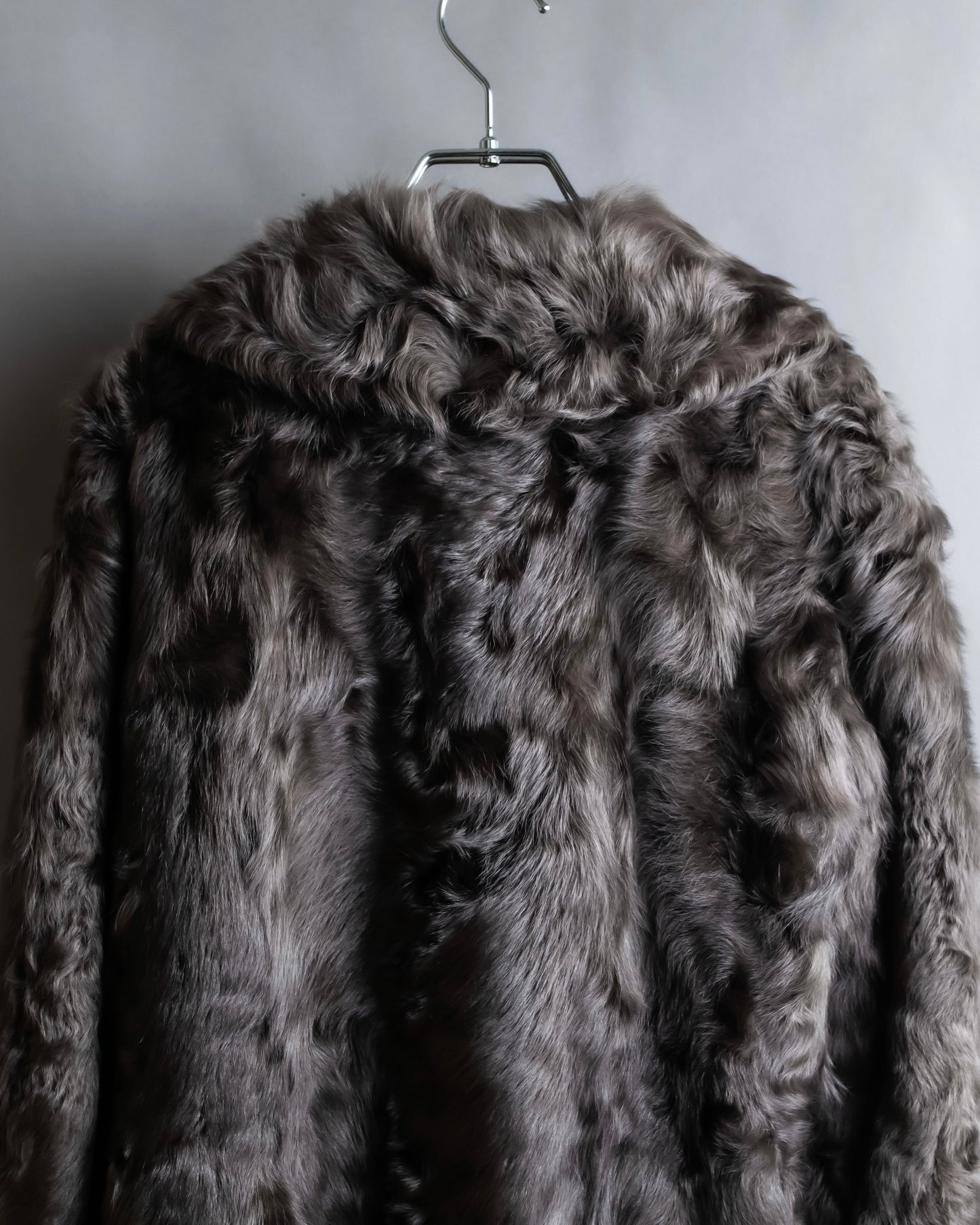 "EMBA" Large collar mid length fur coat