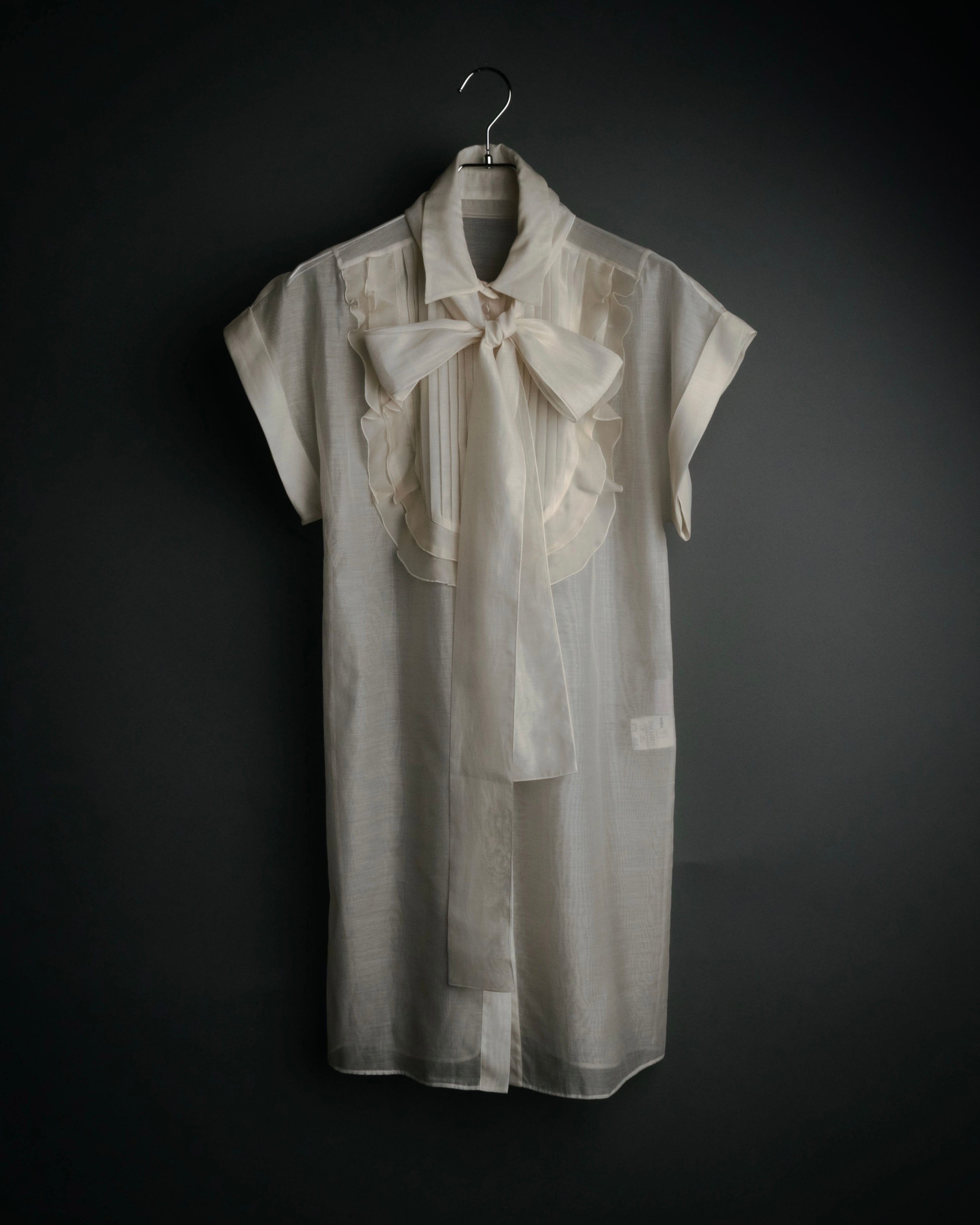 -SPECIAL- “VALENTINO ROMA” 2000’s sheer bow tie ruffled blouse