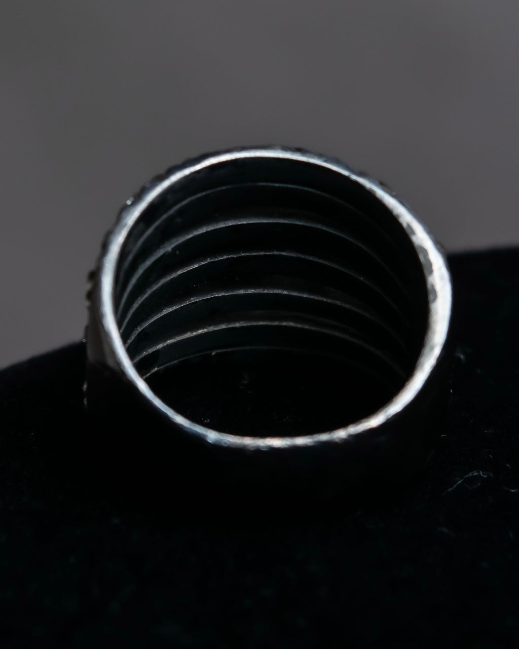 "CHANEL" 97AW Karl Lagerfeld double C logo rhinestone design ring