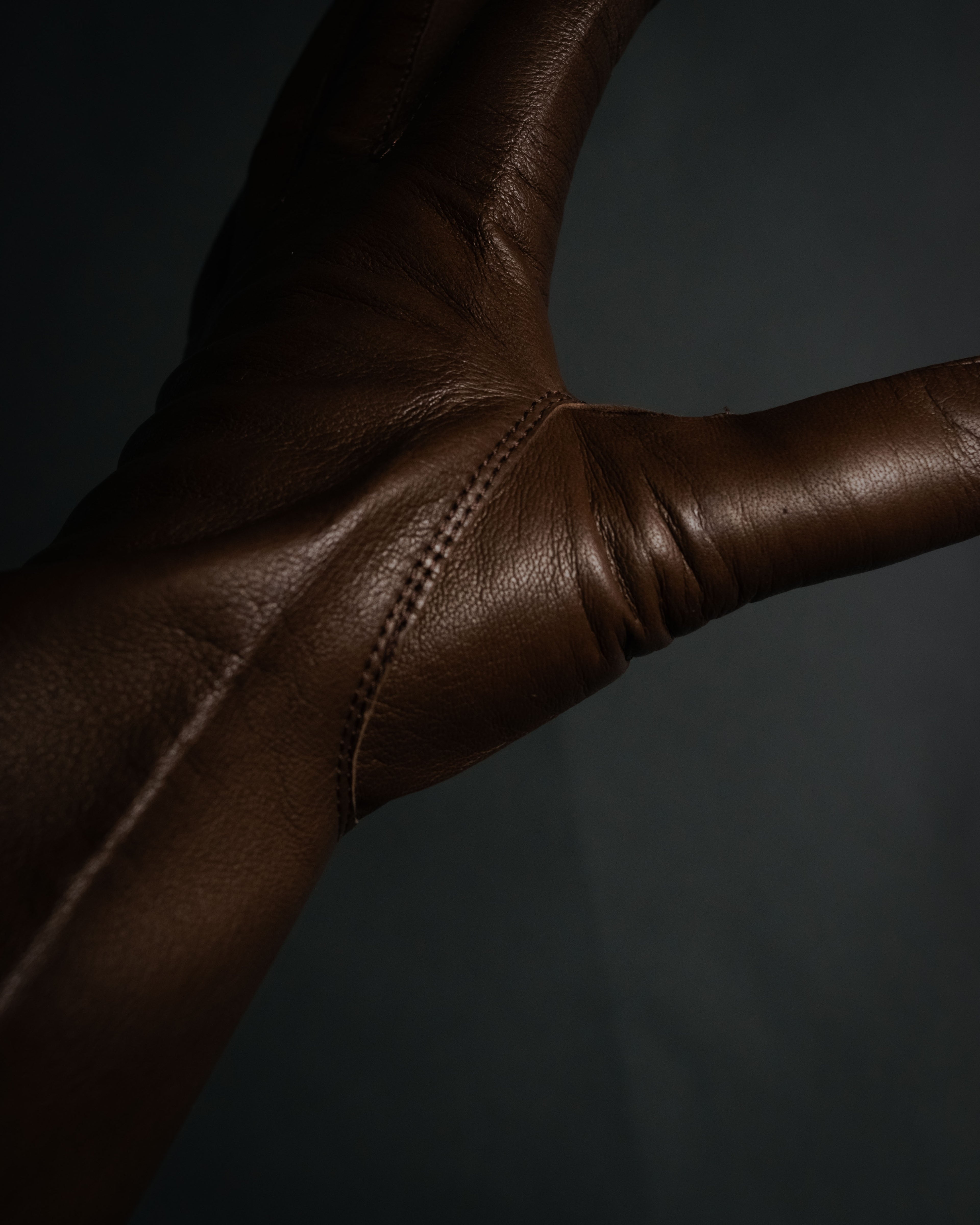 “Chloé” 2000’s Pittards leather minimalist gloves
