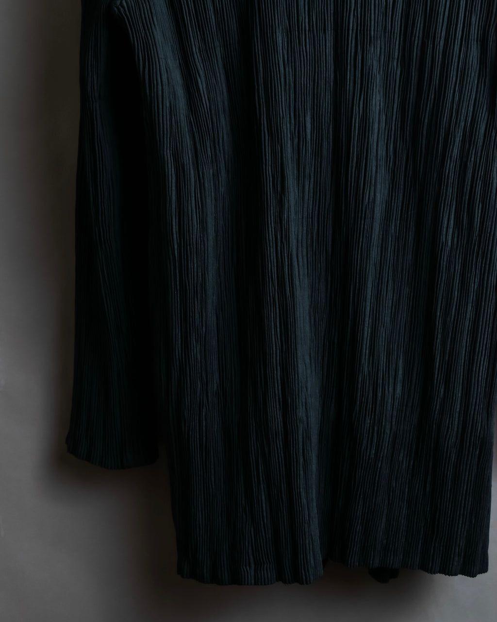 "ISSEY MIYAKE" Pleated vertical line shirt jacket