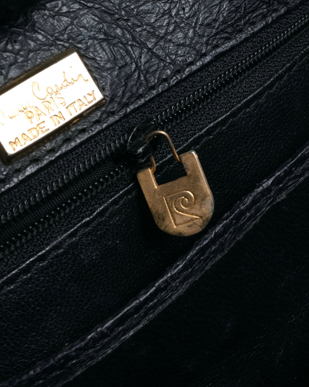 “pierre cardin” 80’s-90’s Ostrich leather structured doctor bag