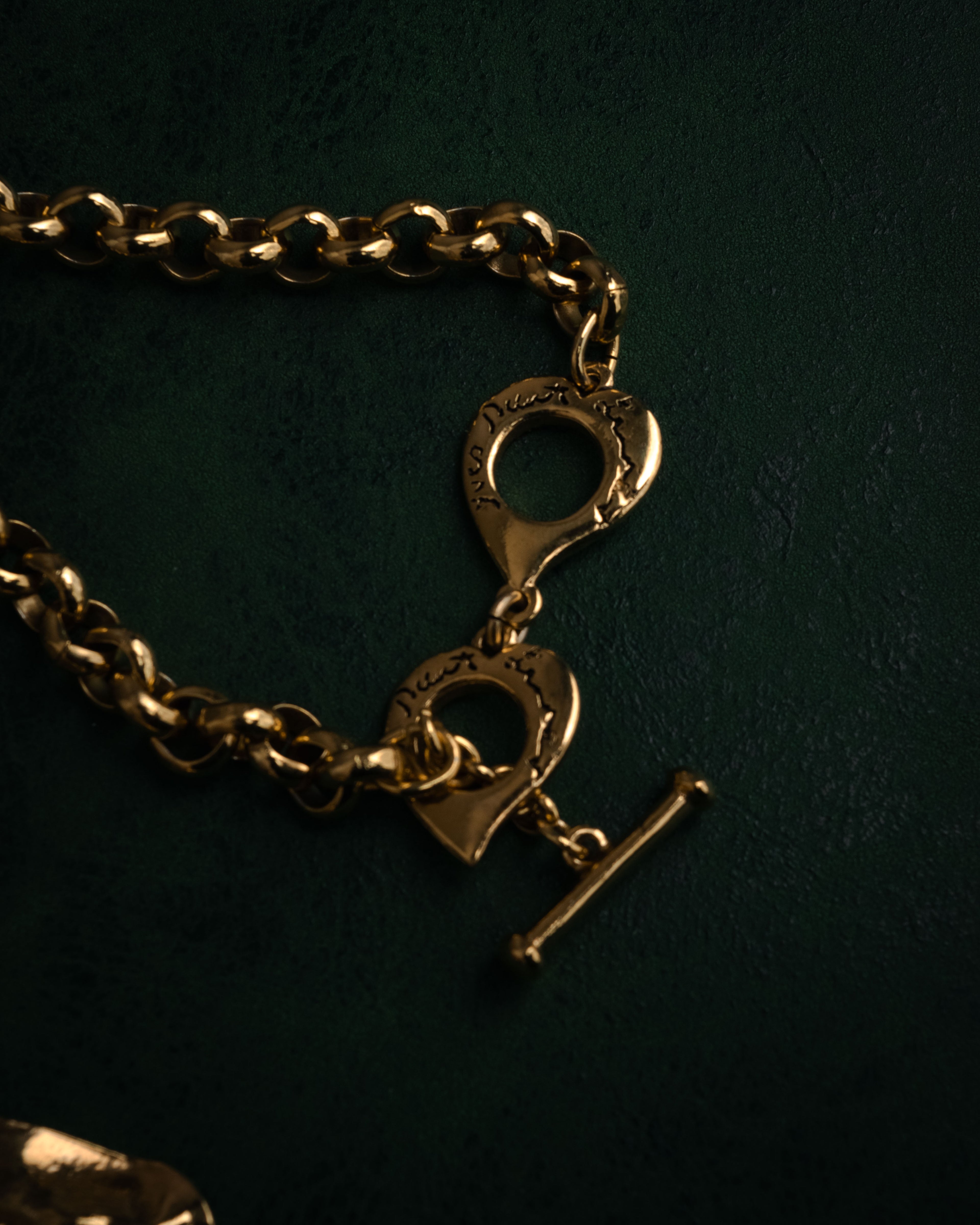 –SPECIAL– “Yves Saint Laurent”
80’s-90’s Sculptural red stone statement necklace