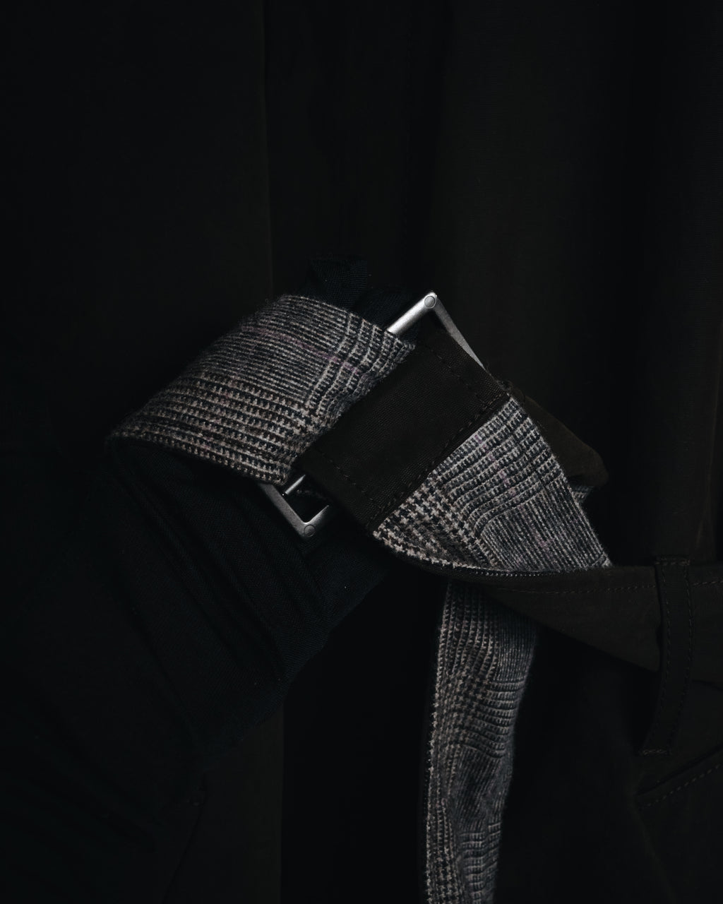 "DOLCE & GABBANA" 00’s resin coated patch detail belted coat