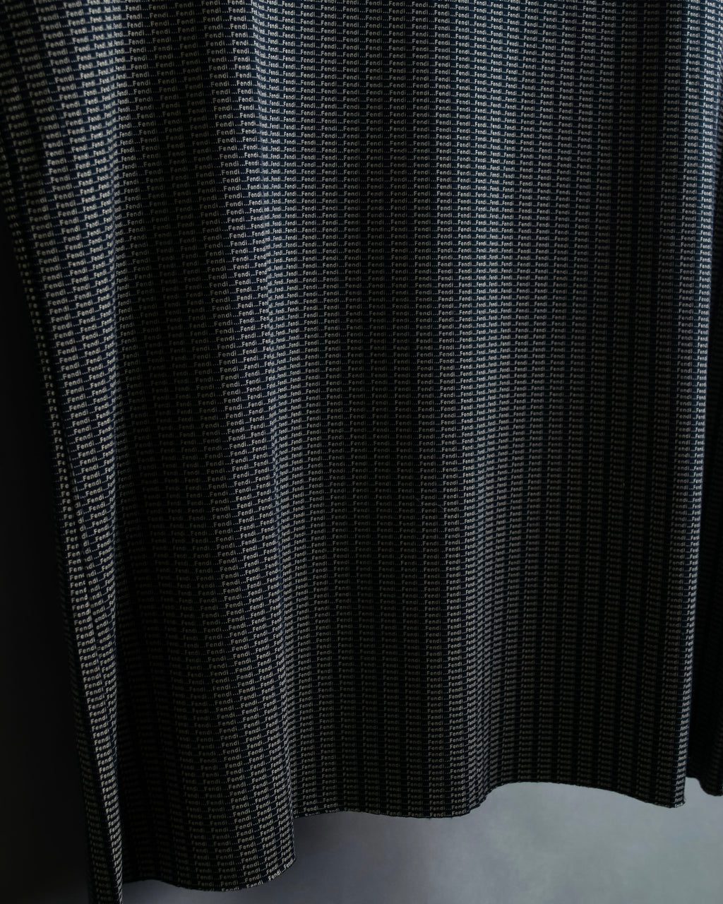 "FENDI" Logo print V-neck sleeveless top