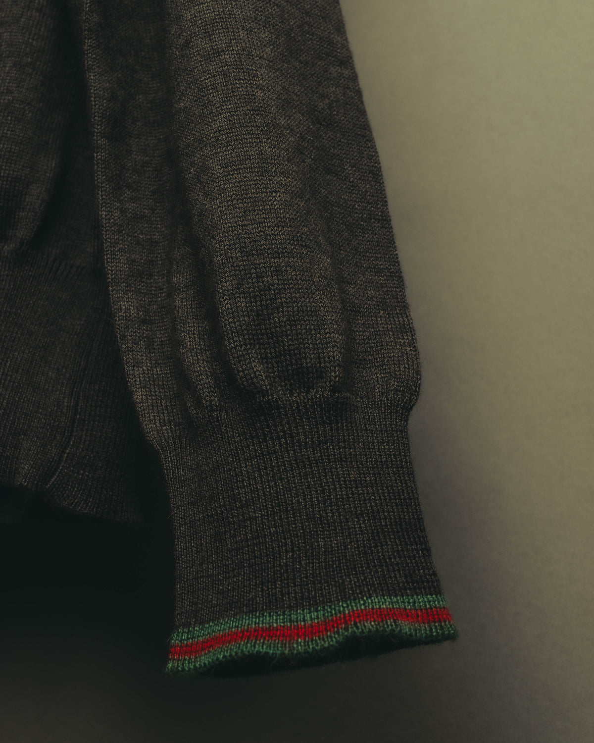 “GUCCI” 90’s-00’s Web stripe V-neck knit sweater