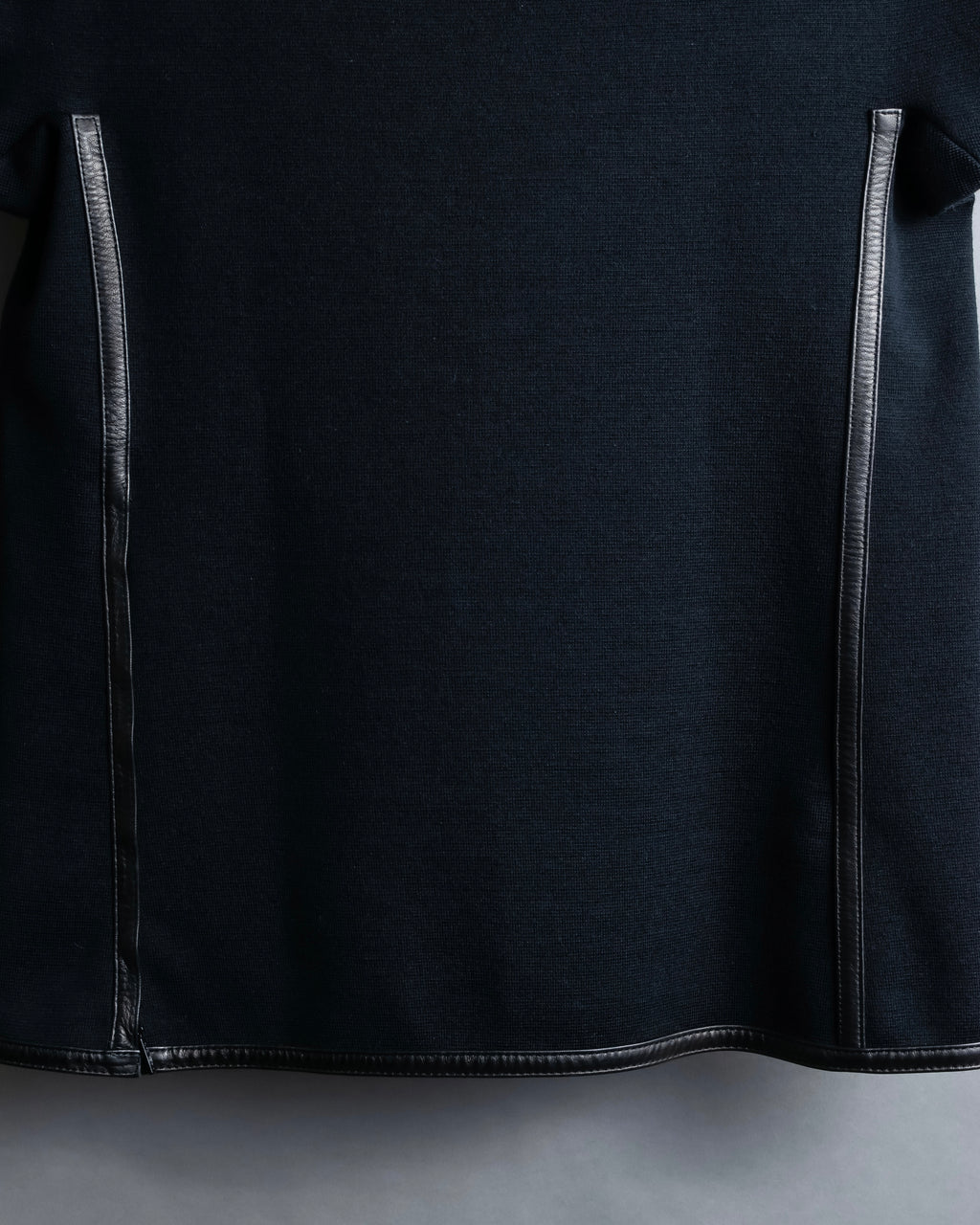 "GUCCI" Leather piping design box sleeve T-shirt