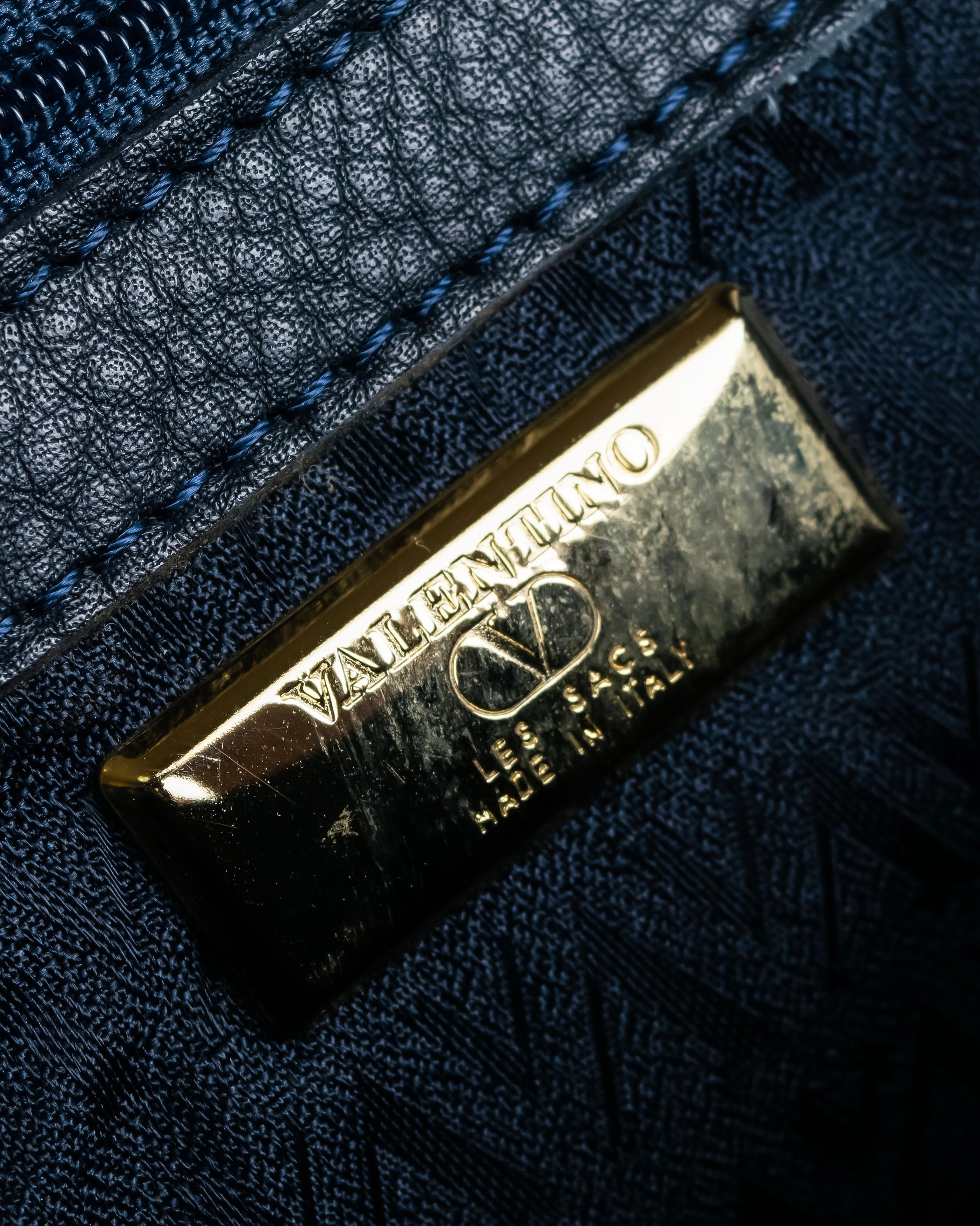 "Valentino Garavani" Saddle stitch design grain leather hand bag