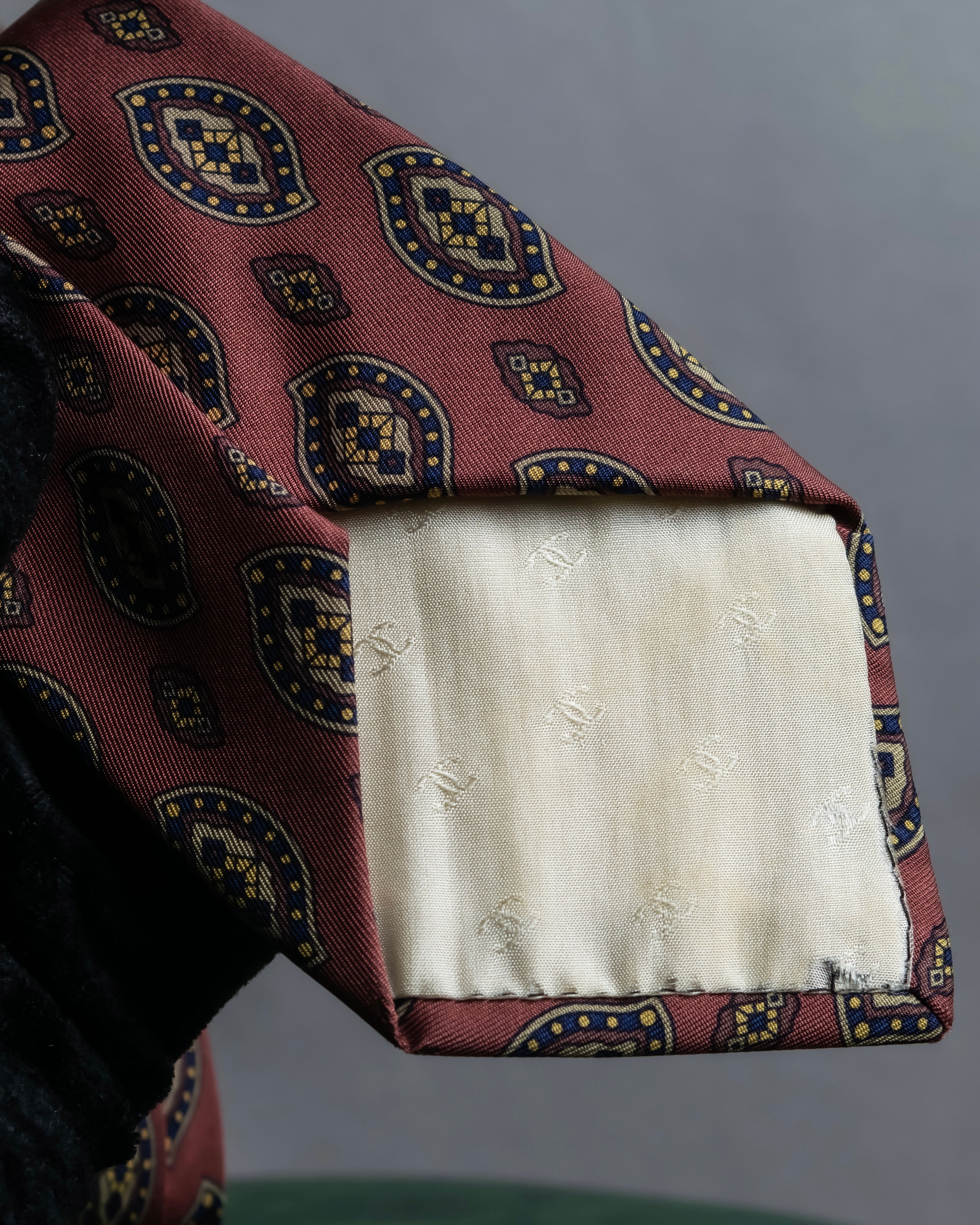 "CHANEL" Paisley pattern silk necktie