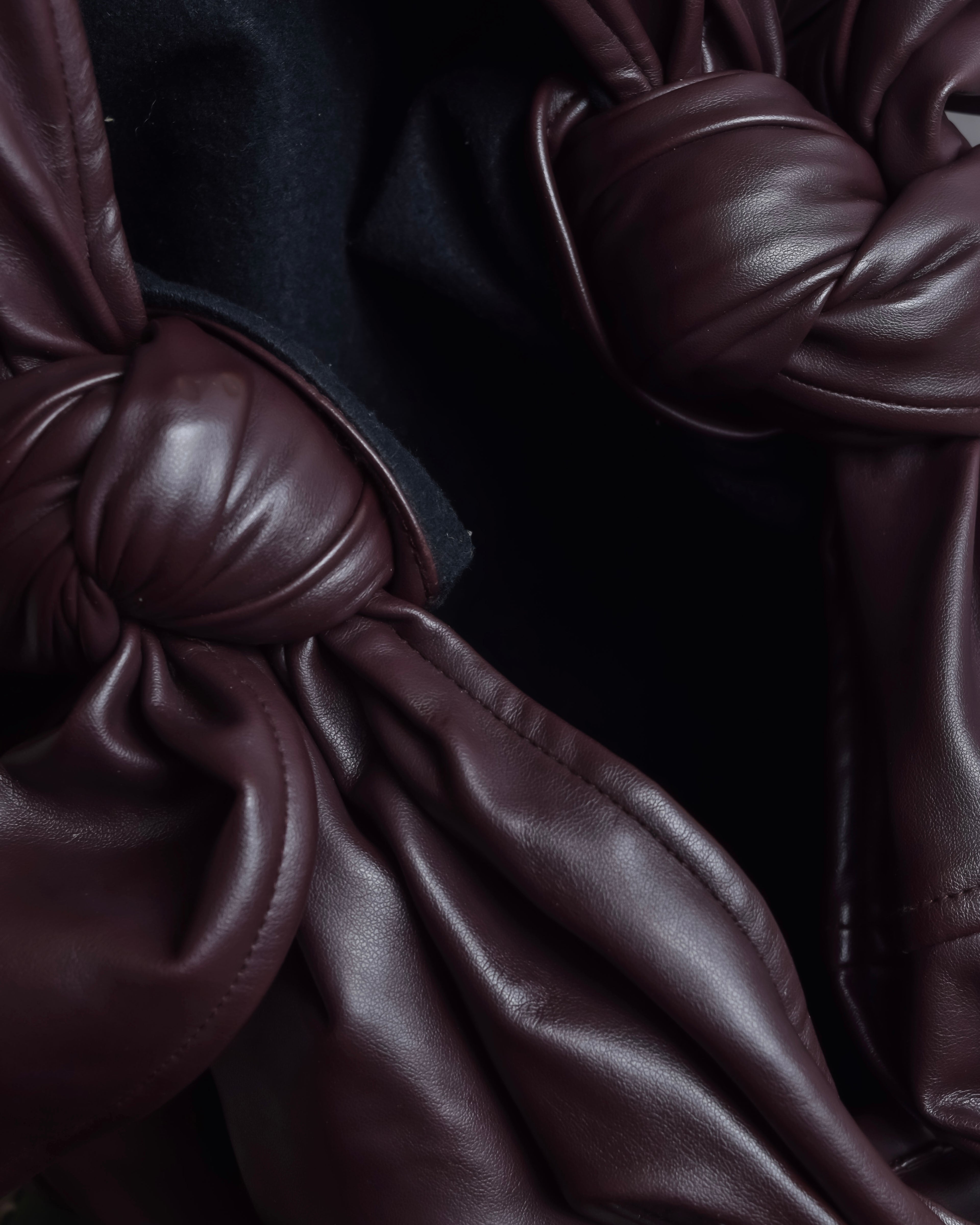 "COMME des GARCONS COMME des GARCONS" Knot drape design leather bag