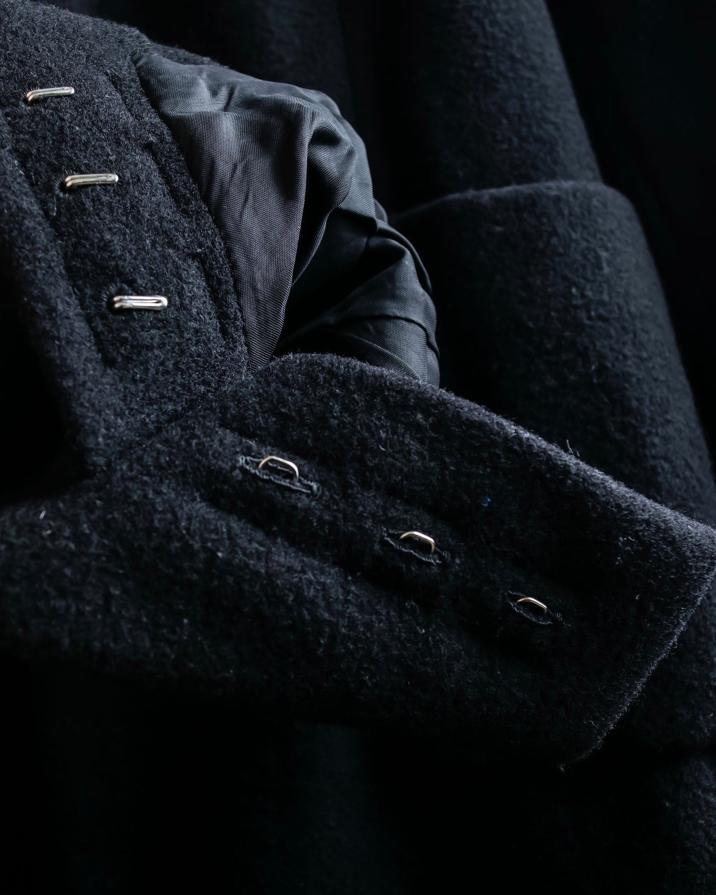 "COMME des GARCONS" Hook design wool blend chesterfield coat