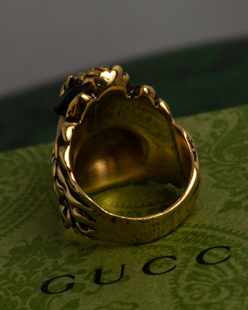 "GUCCI" Michele period lion head gold ring