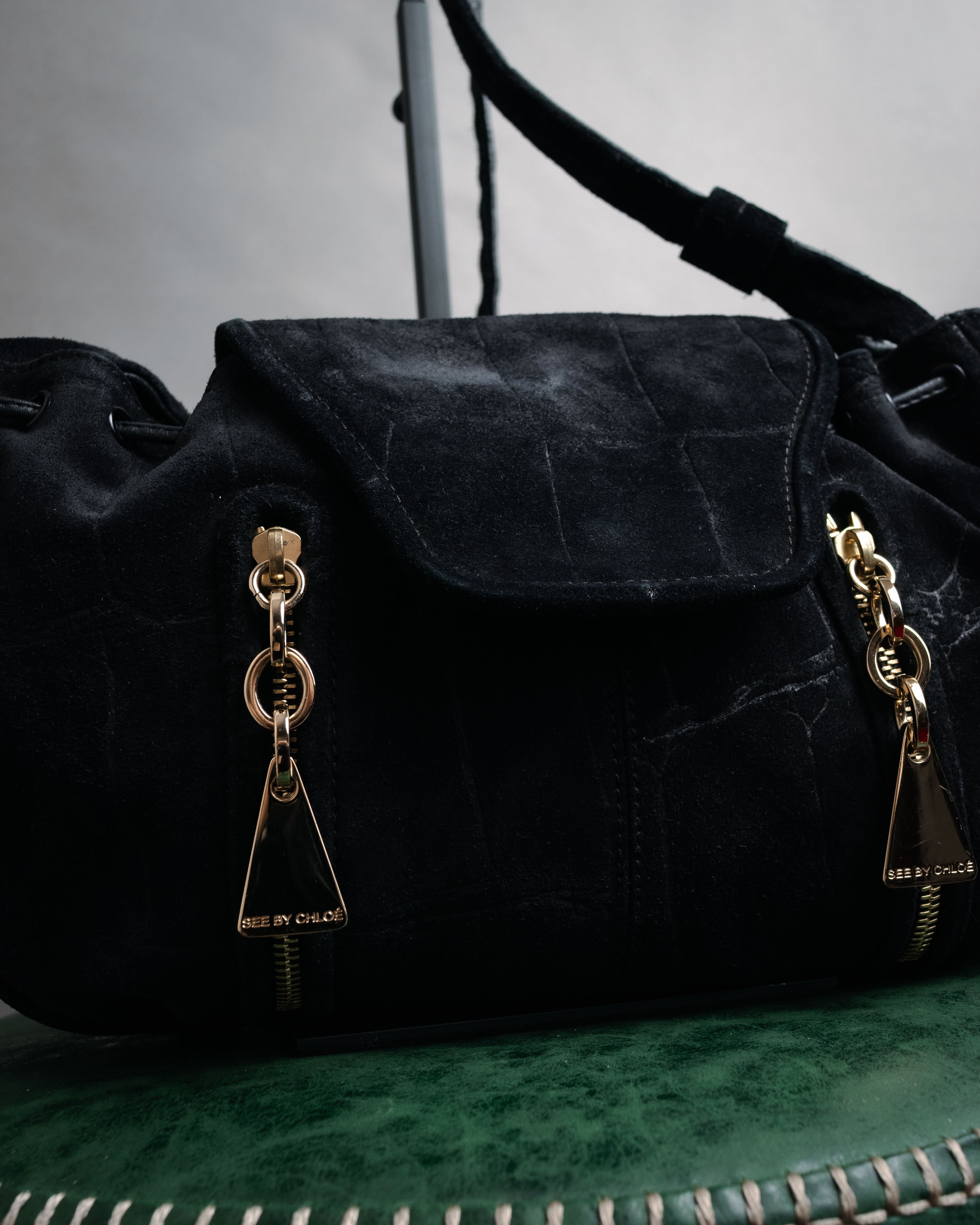 “SEE BY CHLOÉ” 2010’s Croc embossed suede drawstring bag