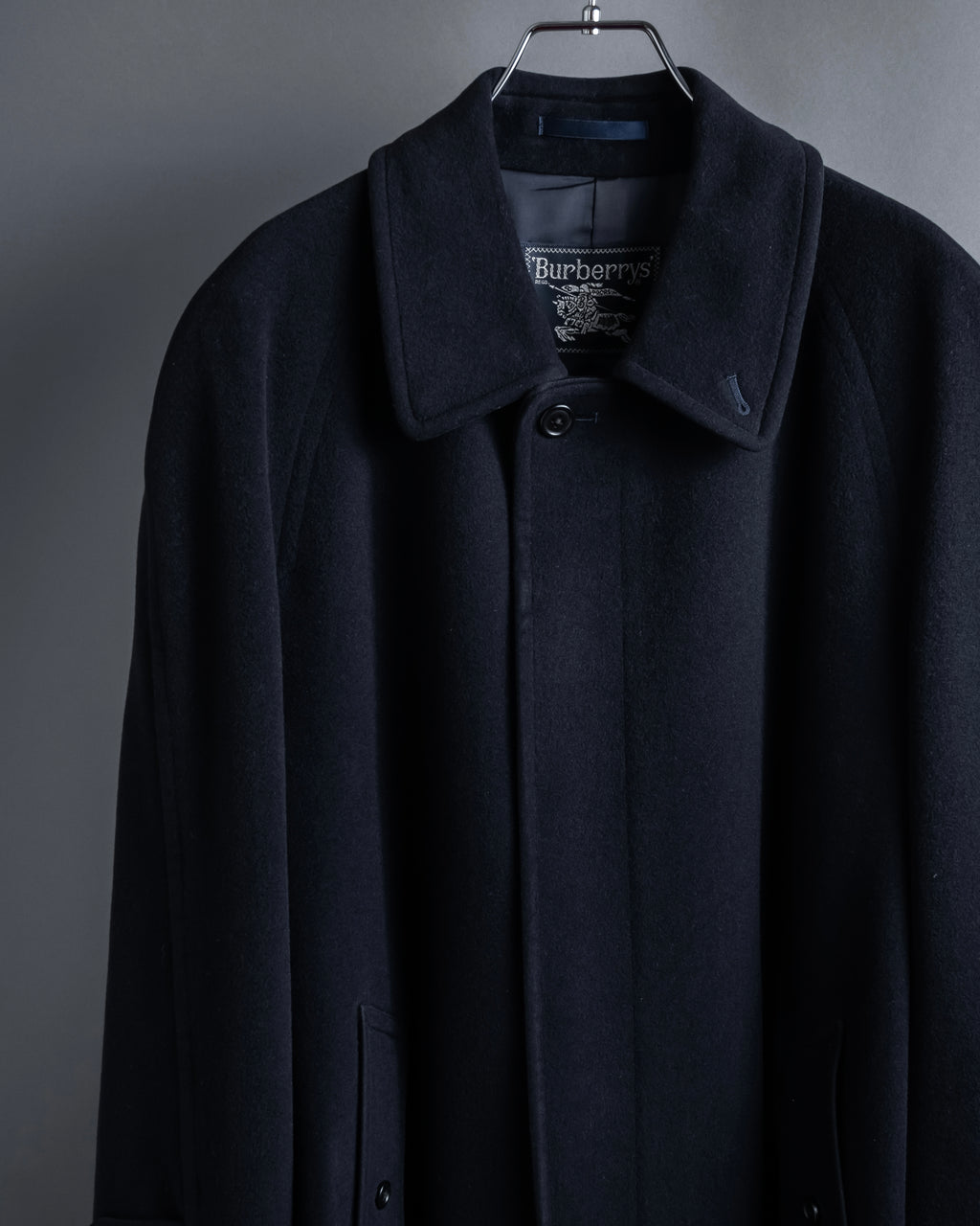 "BURBERRYS" High density wool stand collar coat