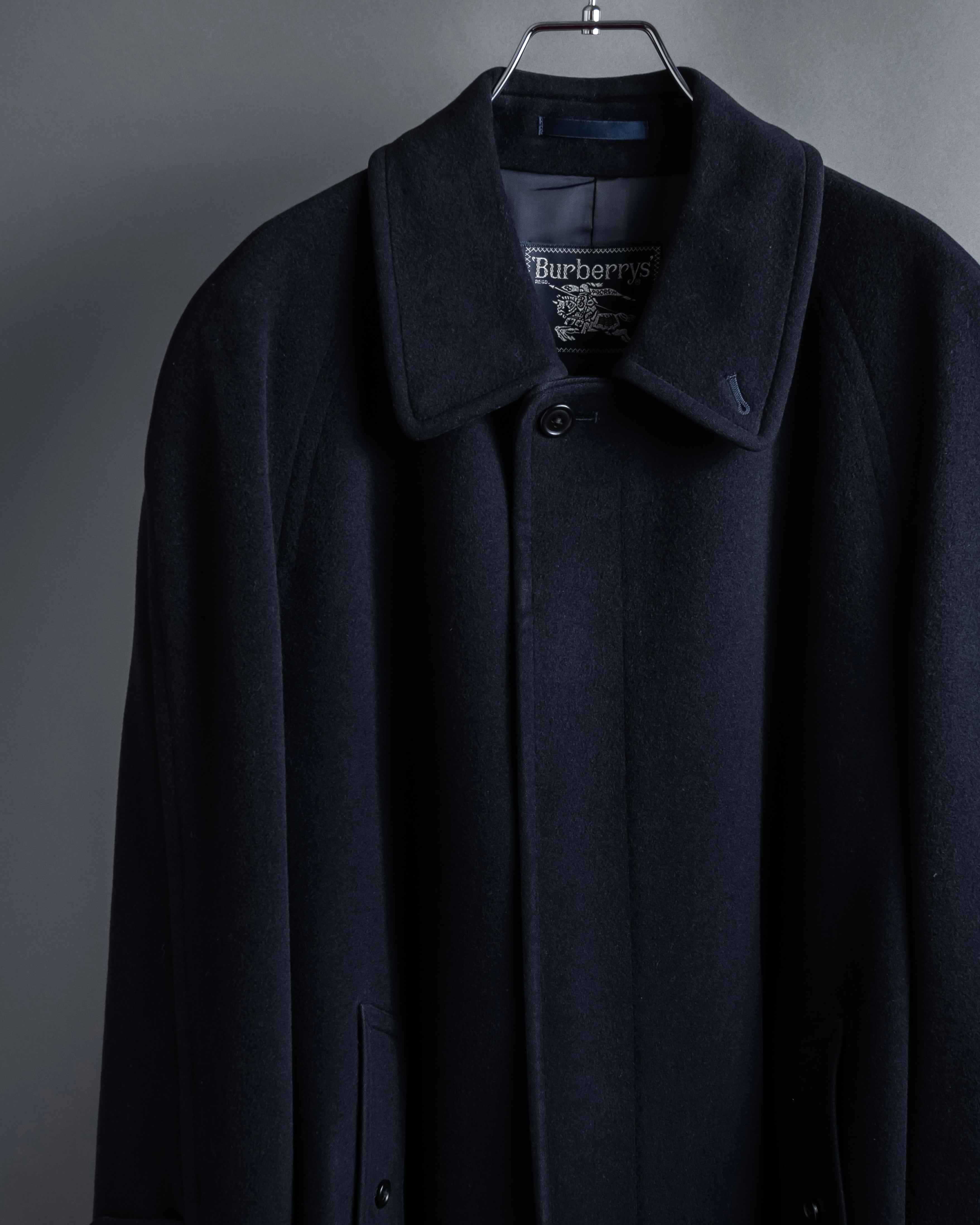 "BURBERRYS" High density wool stand collar coat
