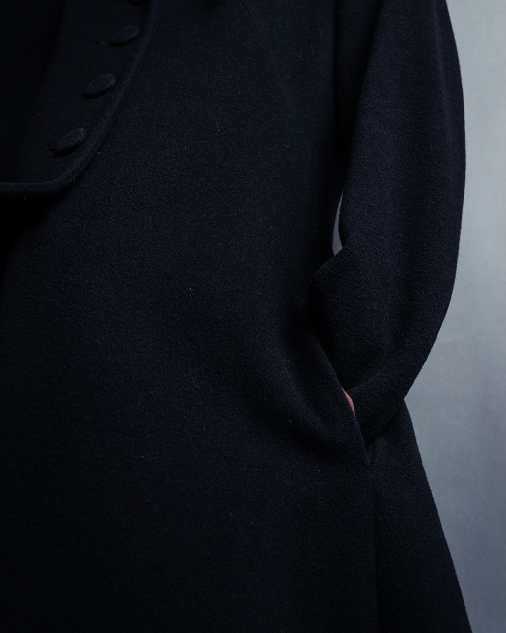 -SPECIAL- "JEAN PAUL GAULTIER"
 90's-00's Waist shape A-line silhouette black color super long coat