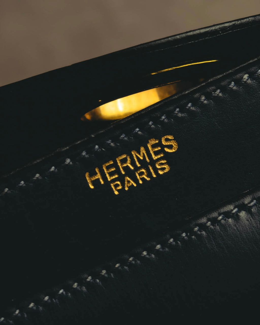-SPECIAL- “HERMÈS” 50’s-60’s sculptural oval clasp midnight navy leather handbag