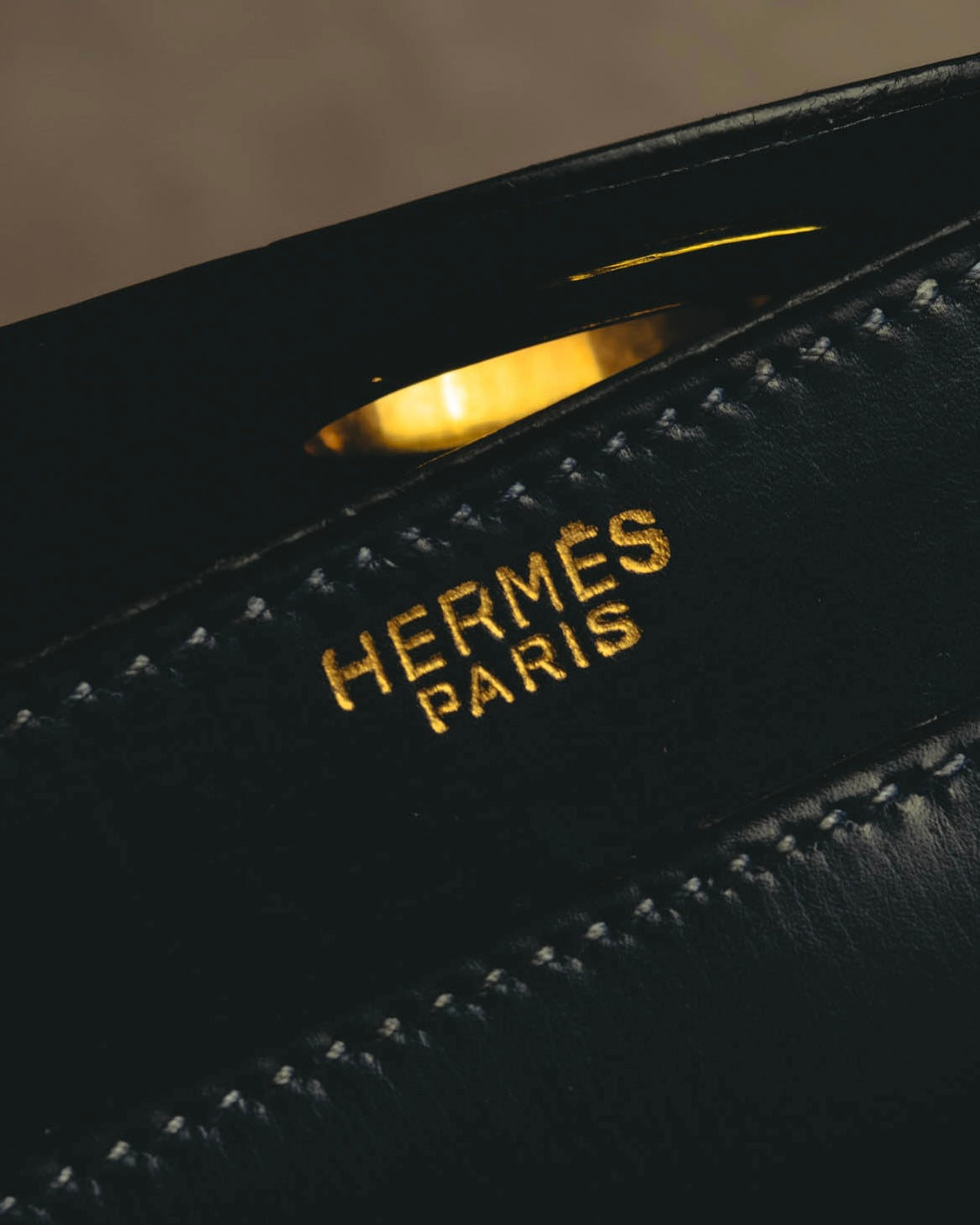 -SPECIAL- “HERMÈS” 50’s-60’s sculptural oval clasp midnight navy leather handbag