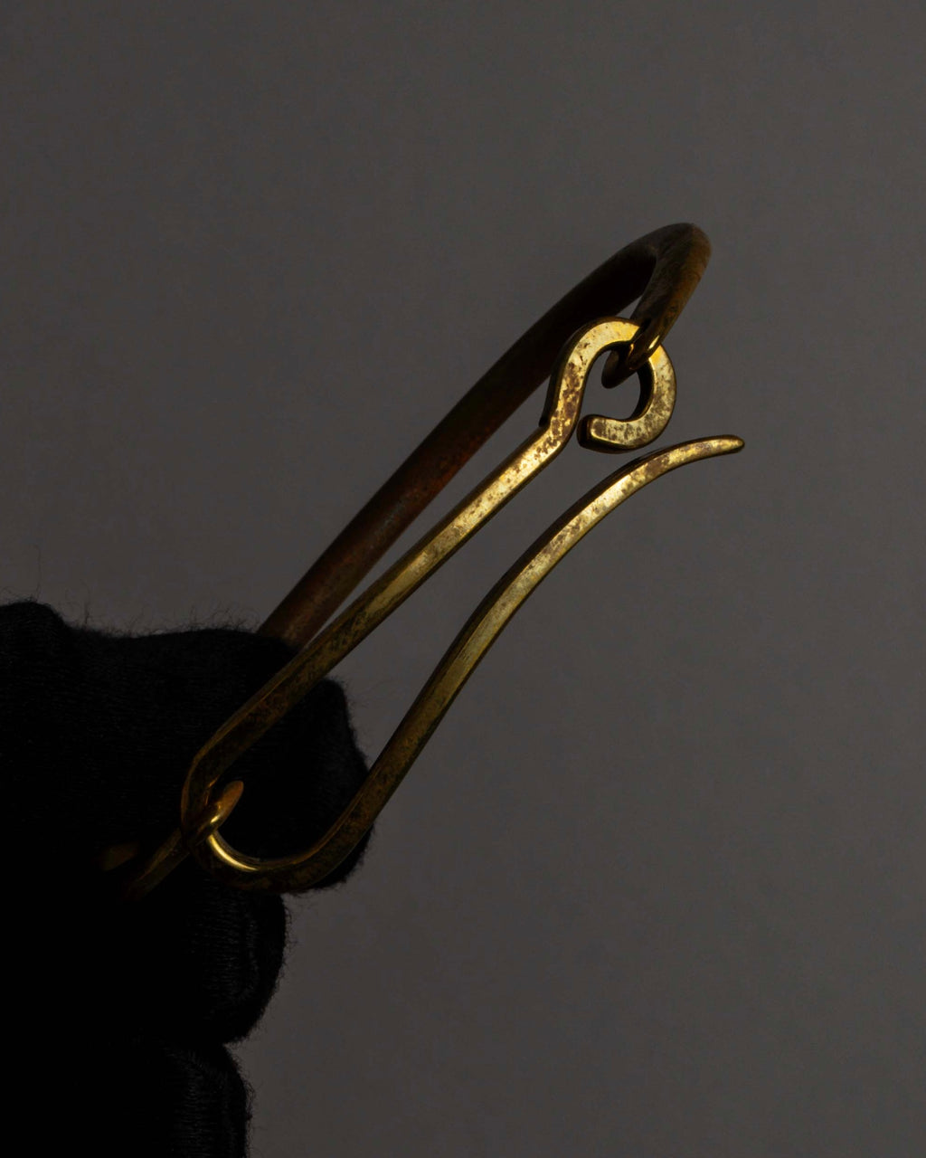 "STUDEBAKER" S-hook curved design gold brass bracelet