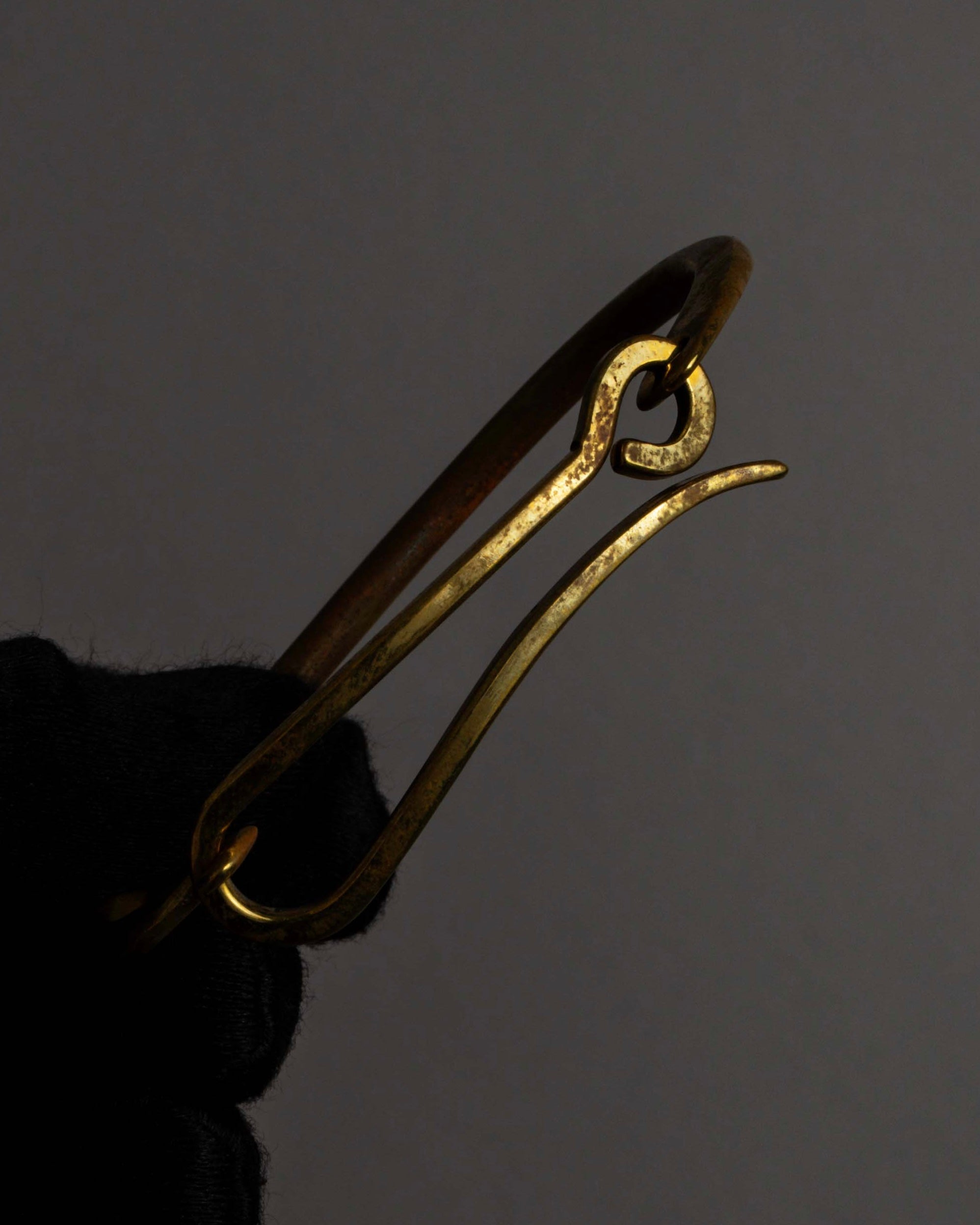 "STUDEBAKER" S-hook curved design gold brass bracelet