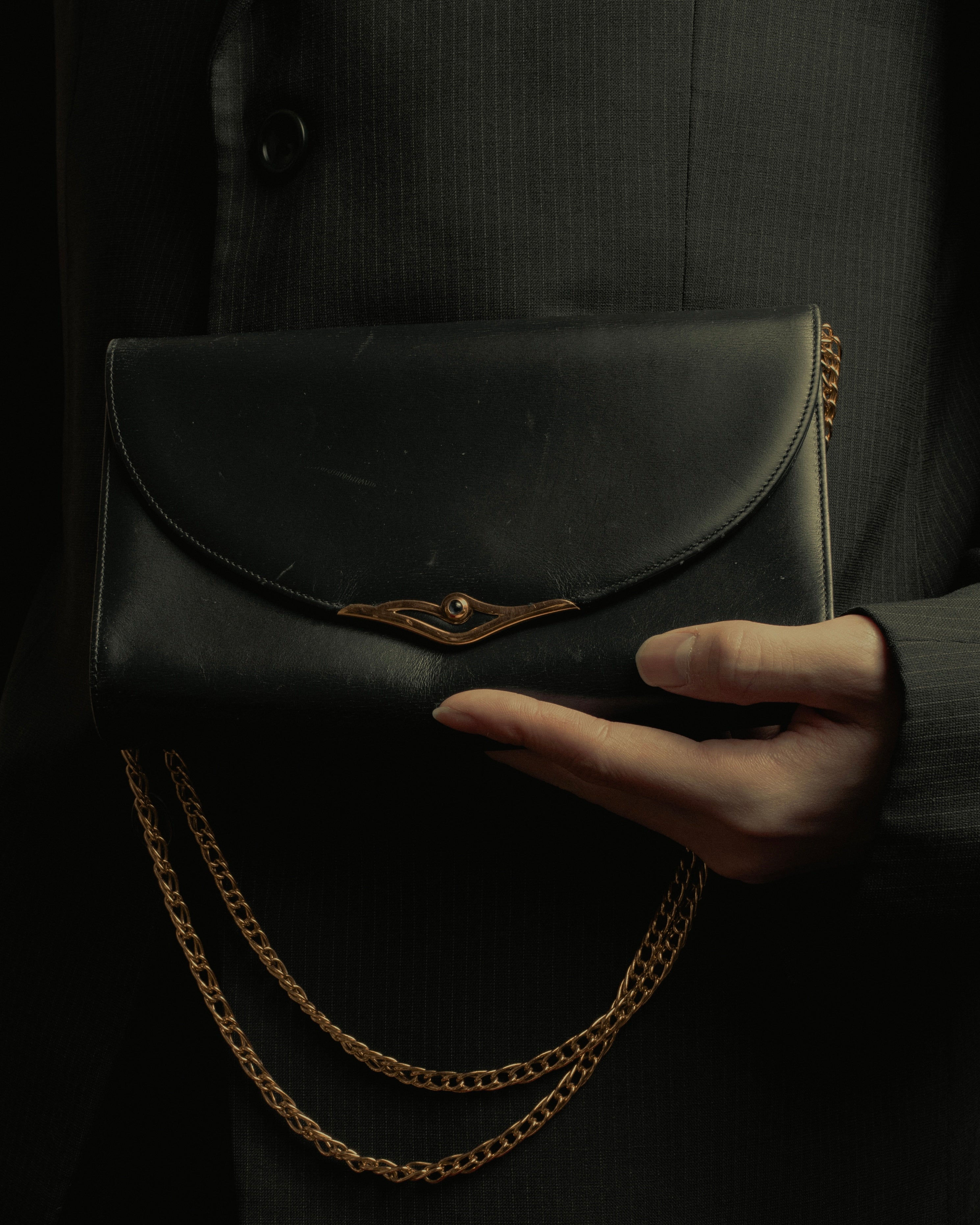 "Cartier" 80’s-90’s sculptural clasp chain shoulder bag