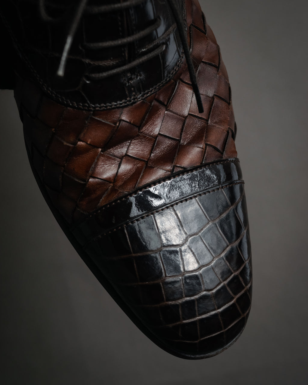 “DOLCE&GABBANA” 2008–2014 Exotic leather and intrecciato oxford shoes