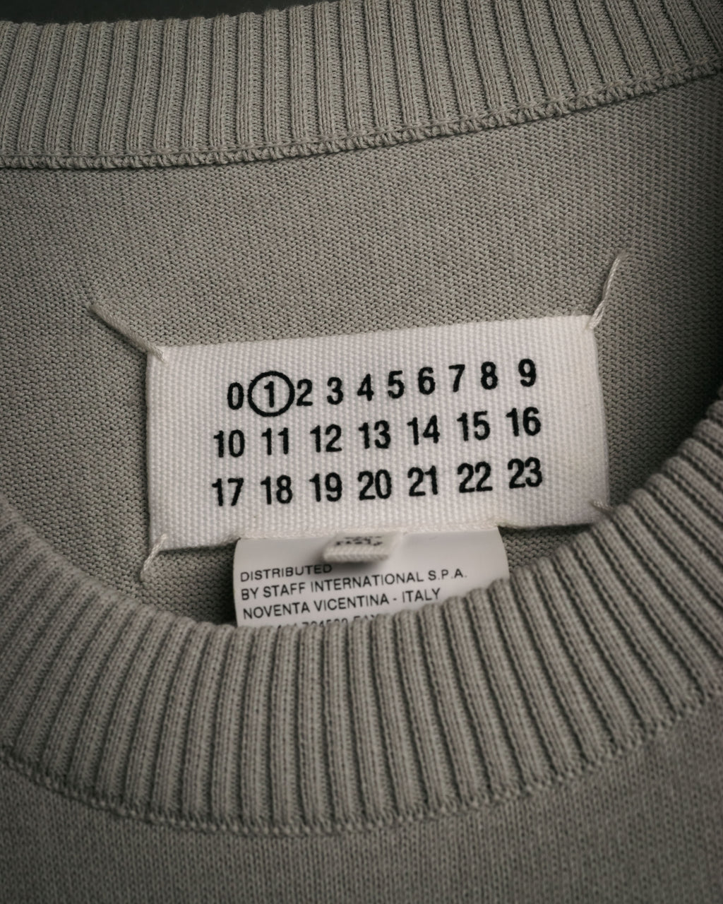 “Maison Margiela” 2015SS deconstructed cape knit top