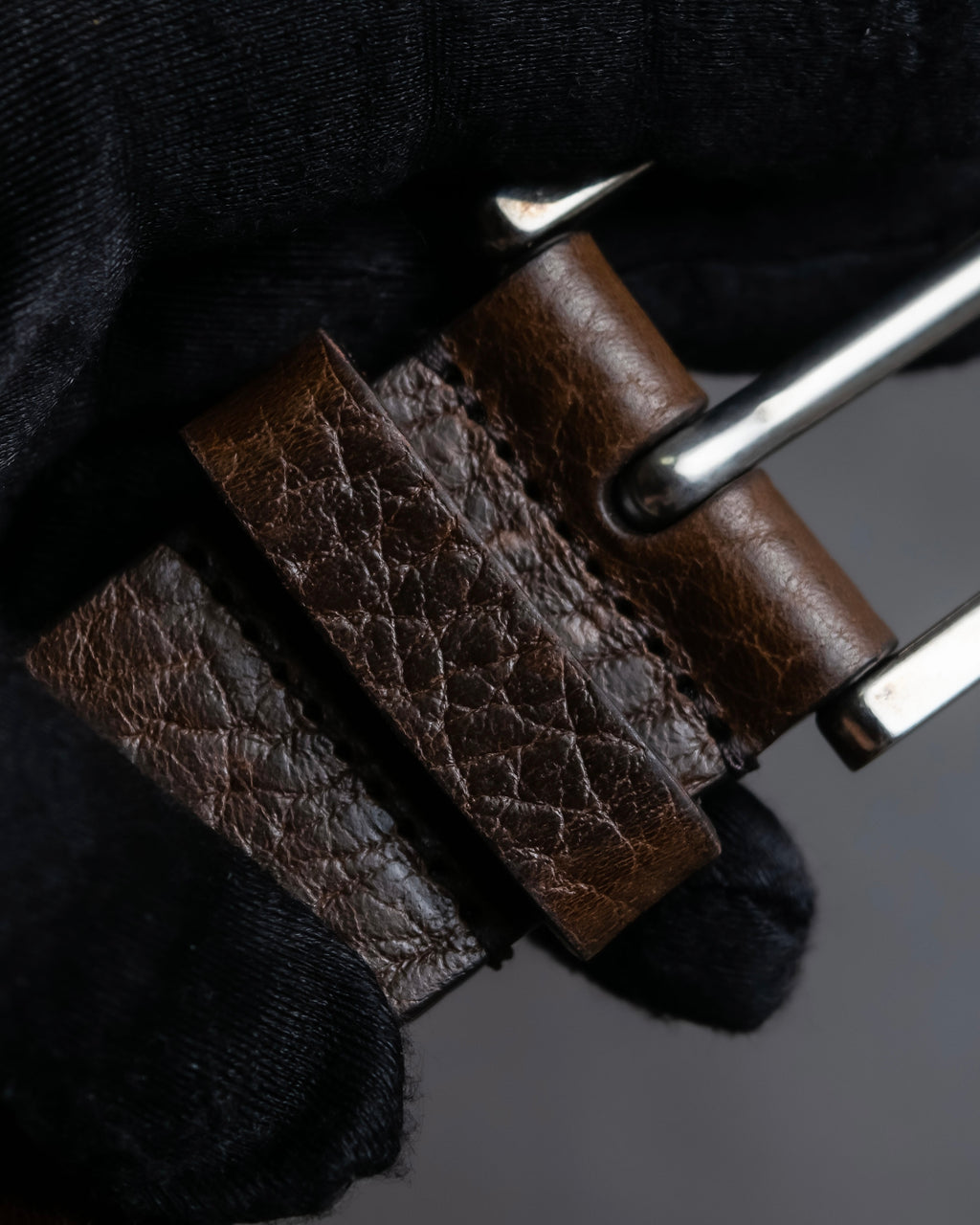 "GUCCI" Large buckle grained leather belt