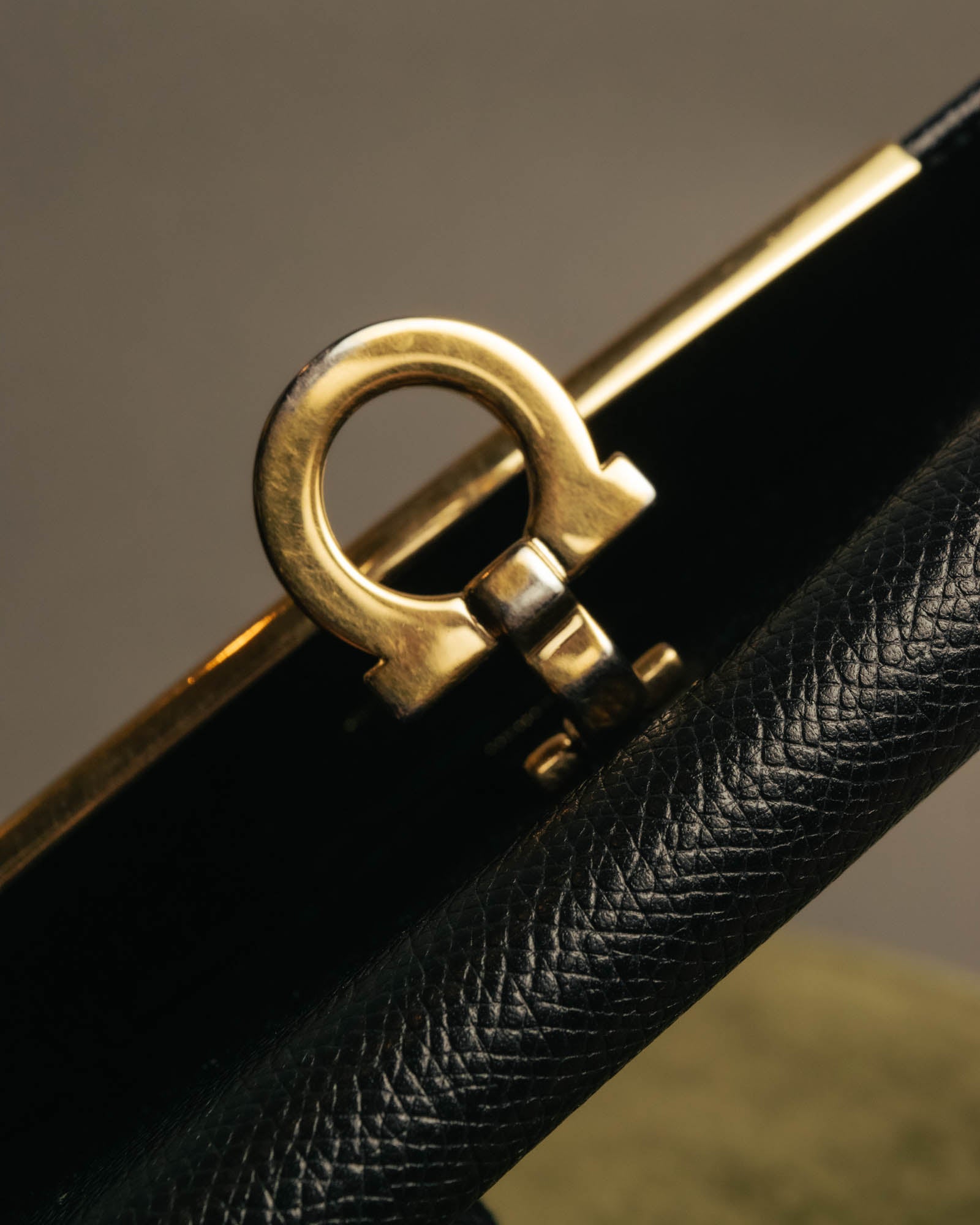“Salvatore Ferragamo” Vintage gancini continental wallet