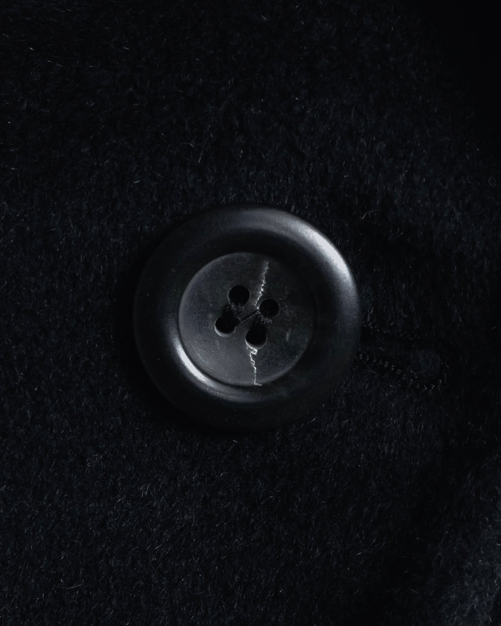 Abrigo doble botonadura estilo pea coat de los años 90-00 de "Max Mara"