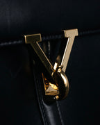 “VALENTINO GARAVANI” 80’s-90’s V clasp top handle bag