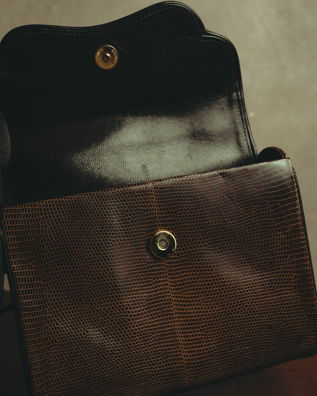 “YVES SAINT LAURENT” 80’s-90’s Sculpted flap lizard leather shoulder bag