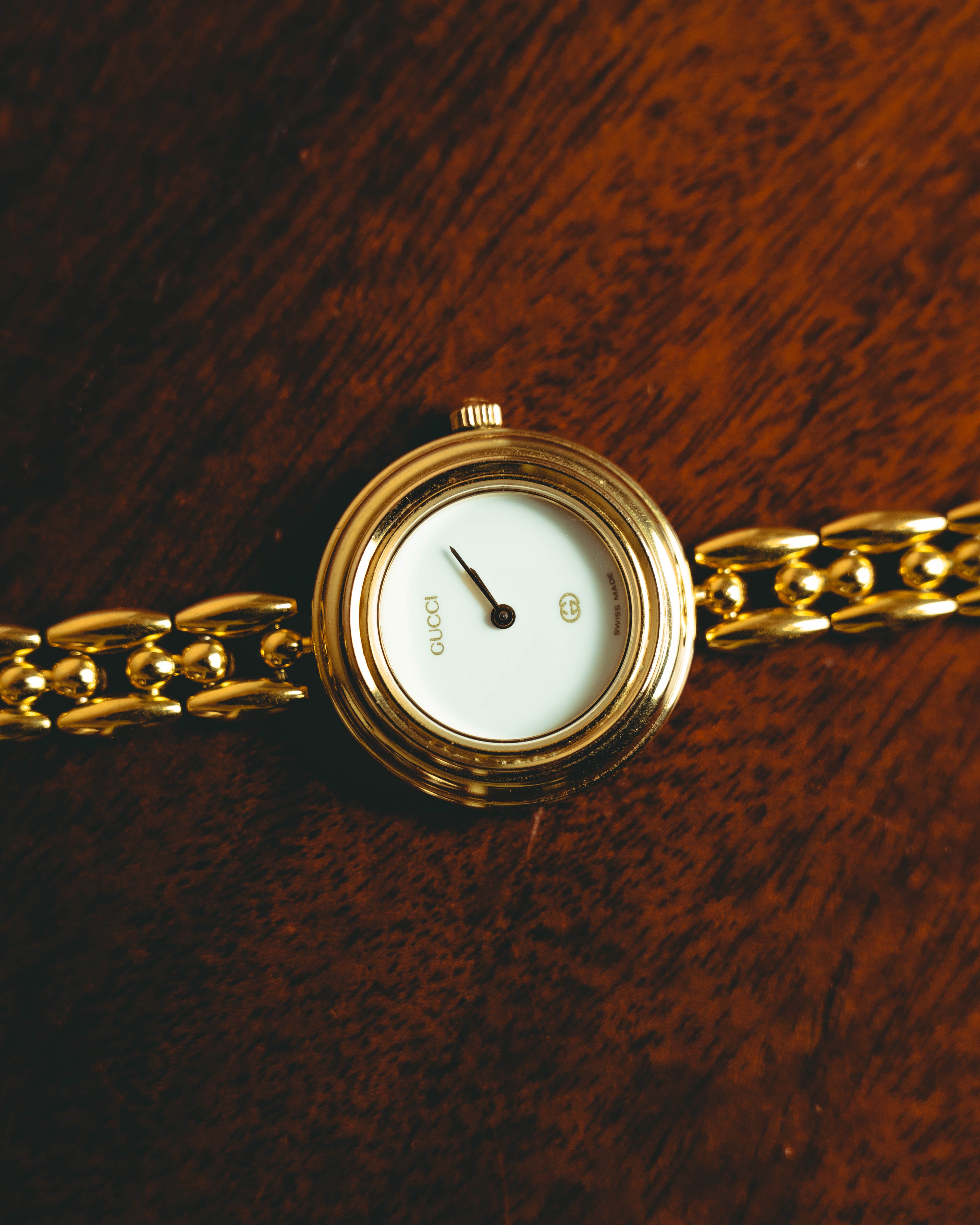 –SPECIAL– "GUCCI" 80's-90's Elegant gold tone wristwatch
