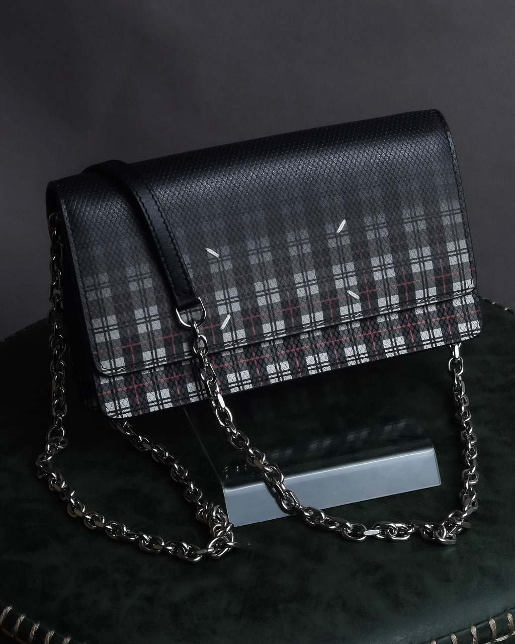 "MAISON MARGIELA" Check pattern gradient design chain shoulder leather wallet bag