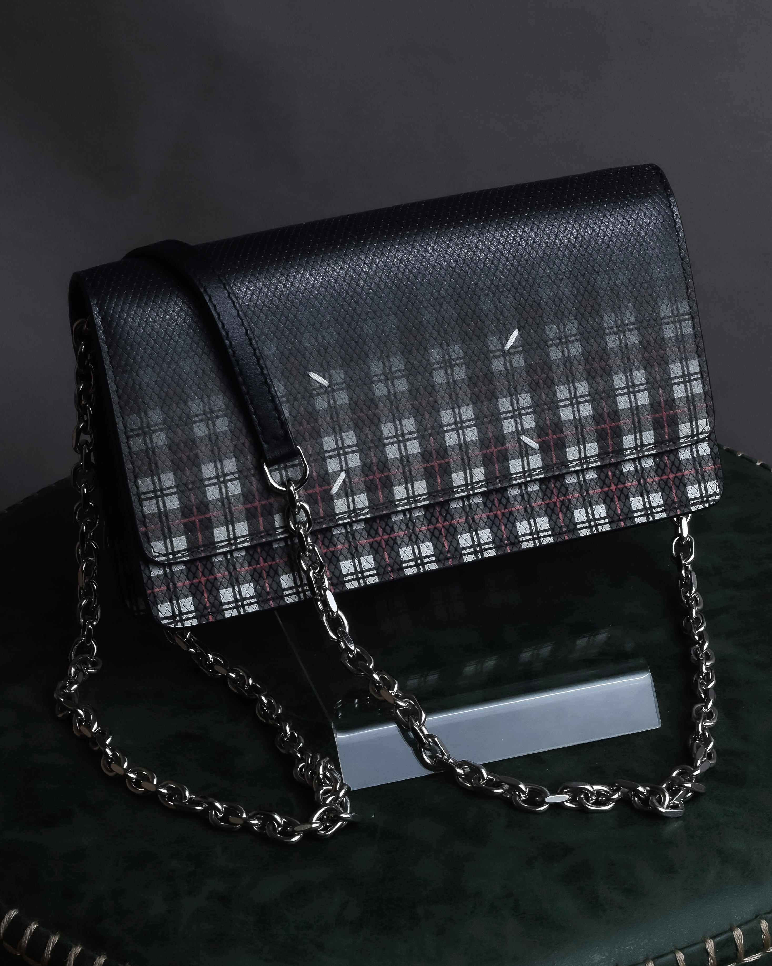 "MAISON MARGIELA" Check pattern gradient design chain shoulder leather wallet bag
